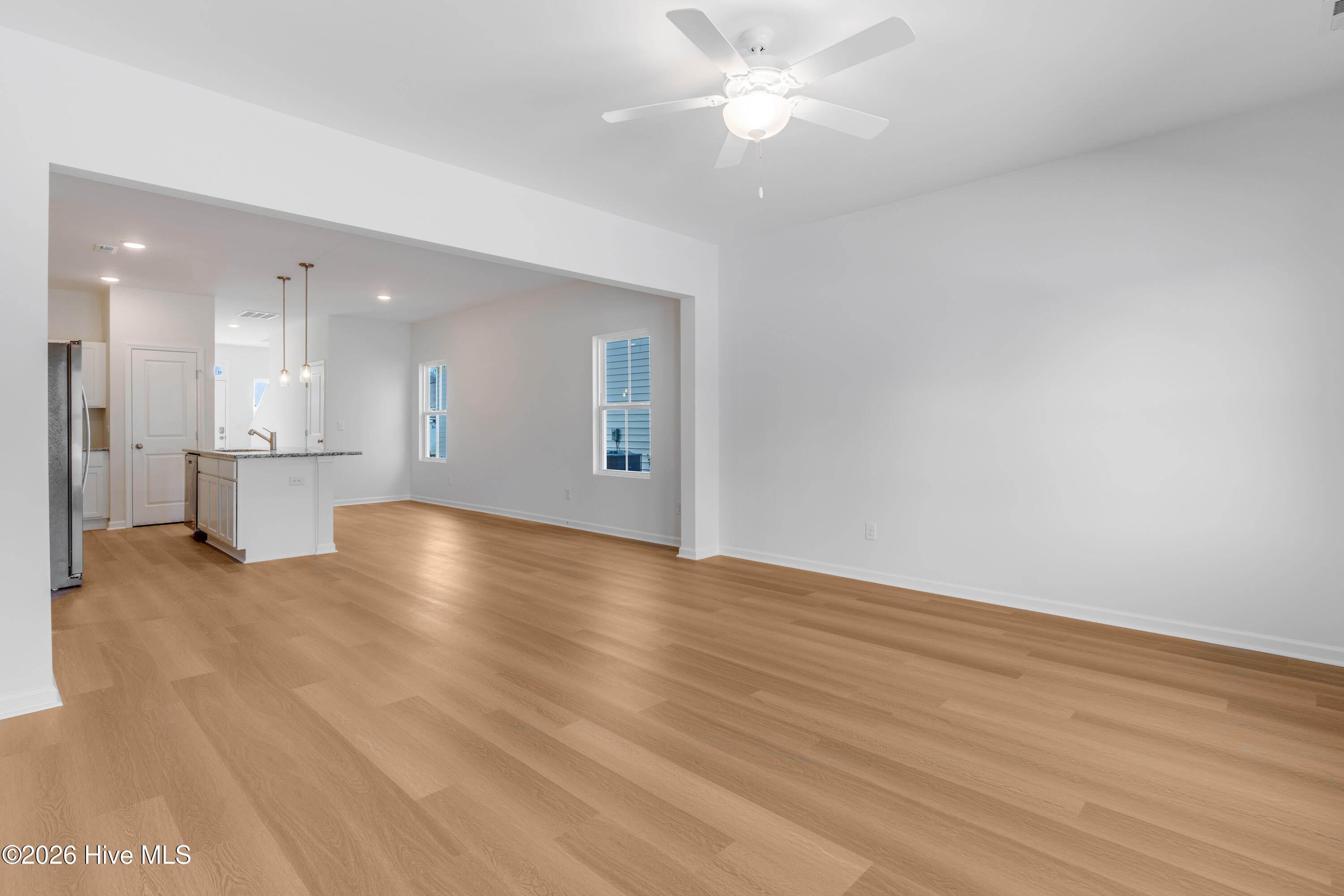 101 W Farley 83 Property Photo 16