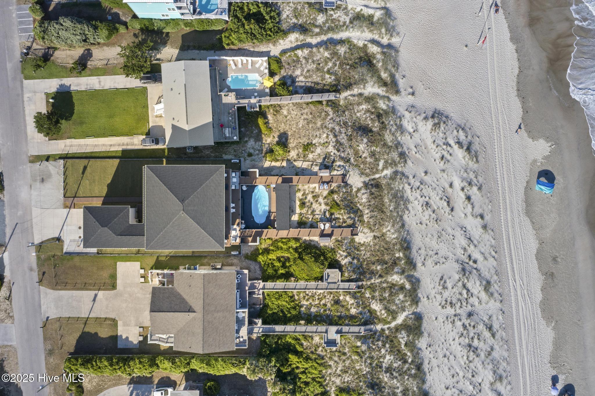 8703 Ocean View Drive East Property Photo 59