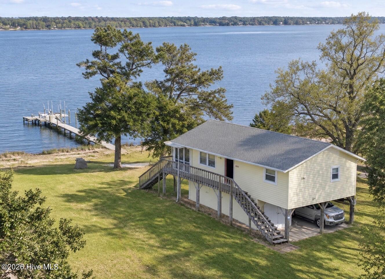 197 S River Drive Property Photo 1