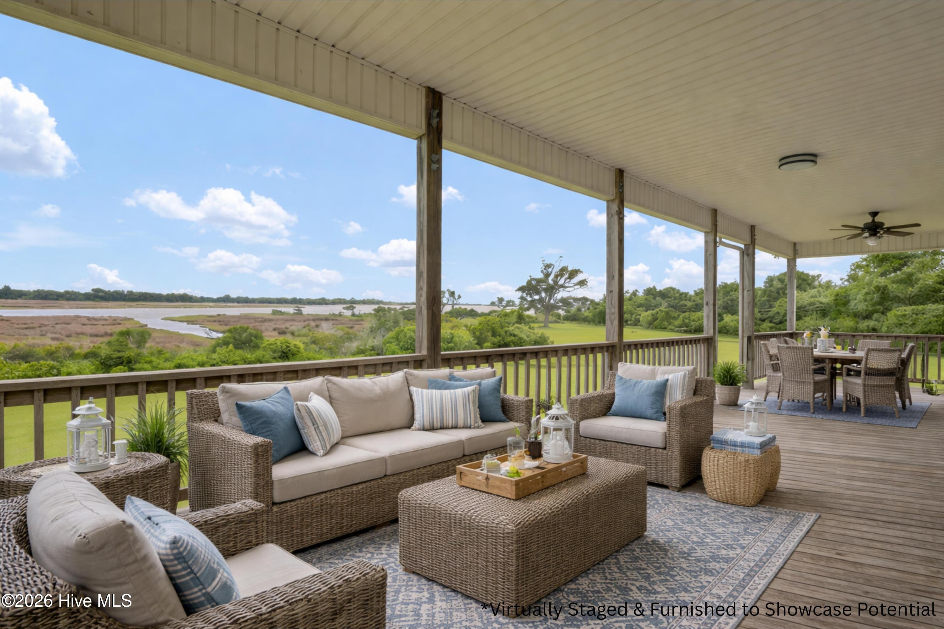 301 Intracoastal Court Property Photo 3