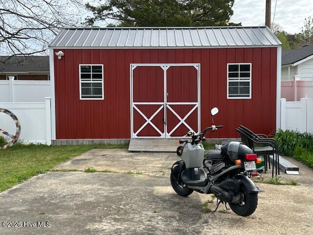 315 Hampton Drive Property Photo 11