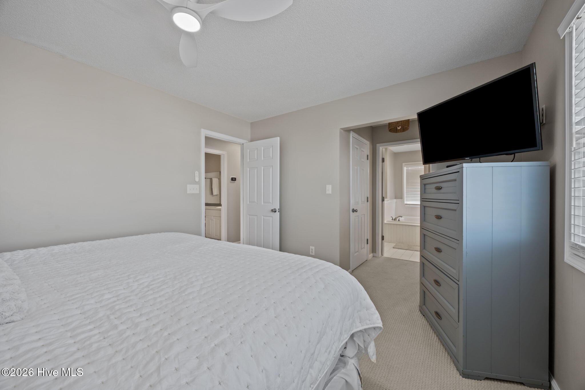 2903 Pointe West Drive A Property Photo 18