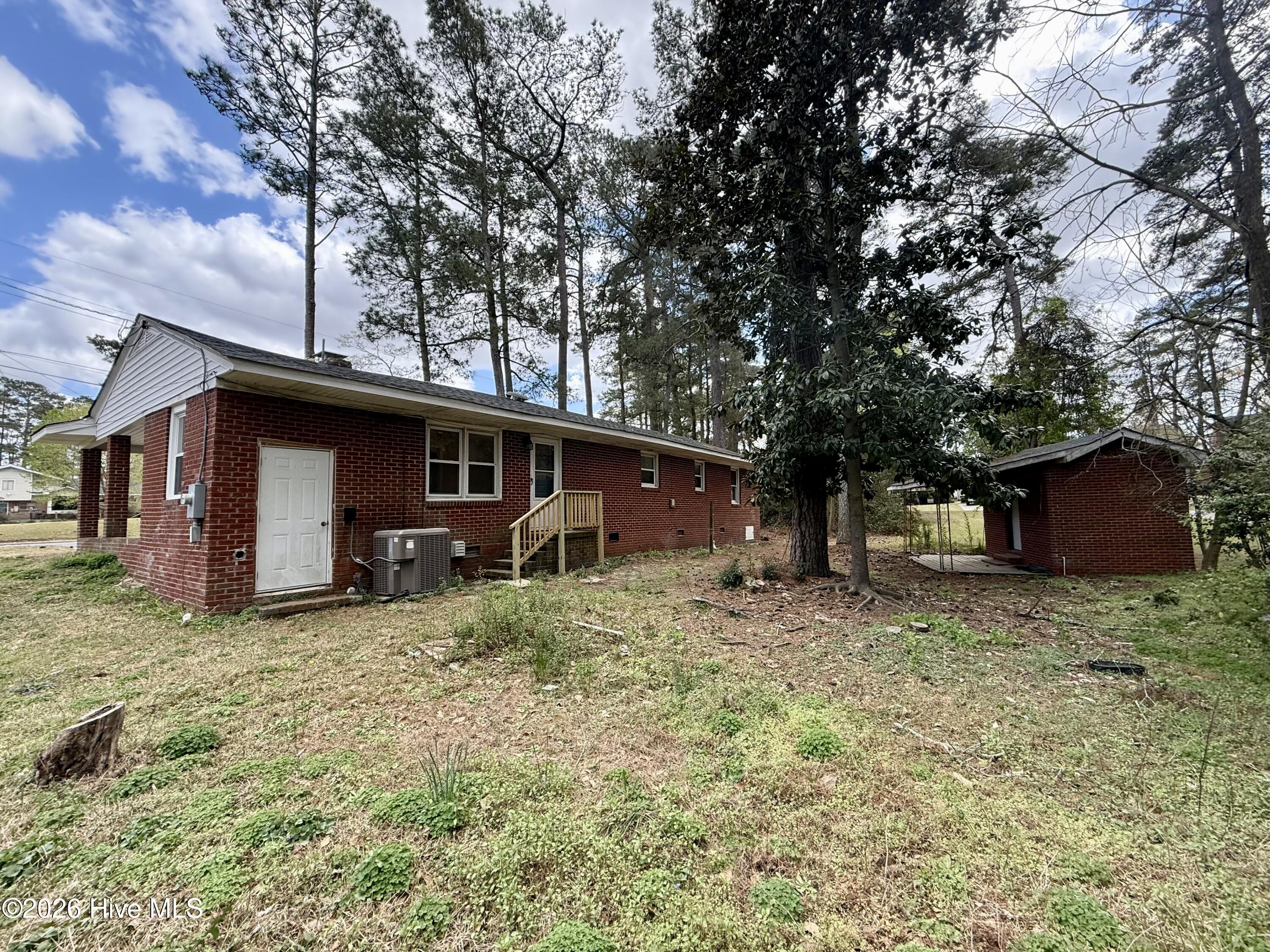1004 Hyland Avenue Property Photo 6