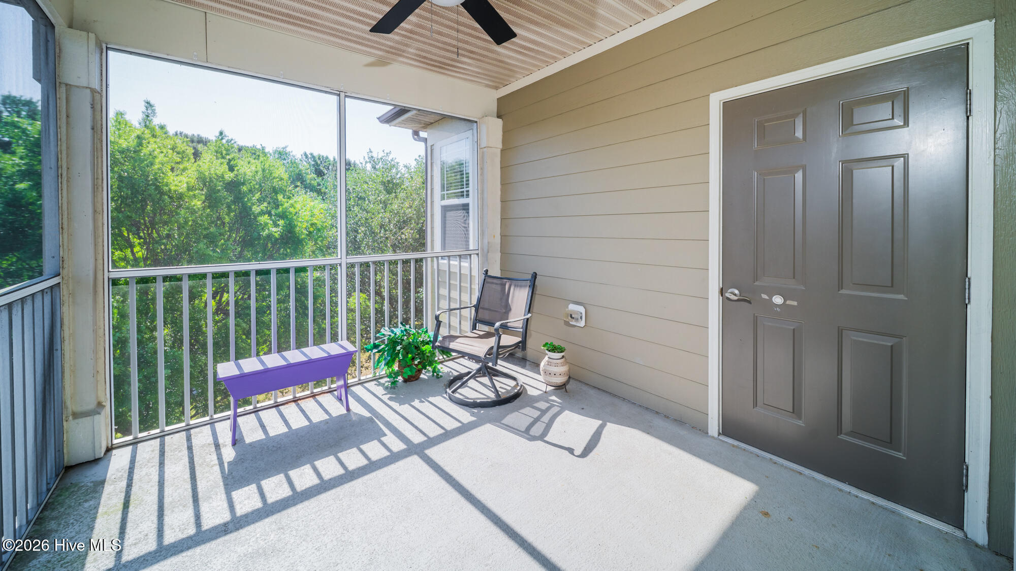 395 S Crow Creek Drive 1123 Property Photo 17