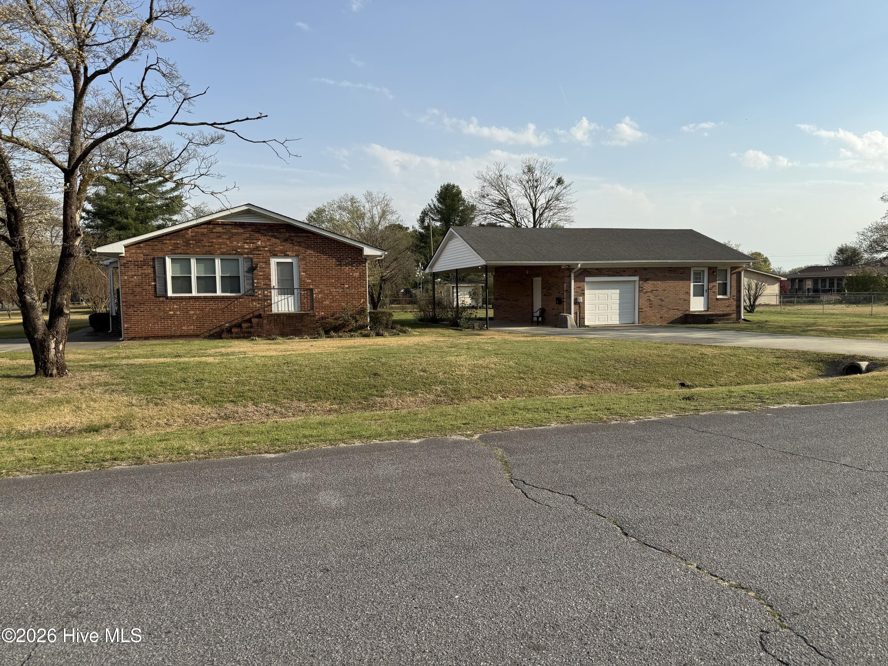 2992 Cherry Lane Property Photo 3