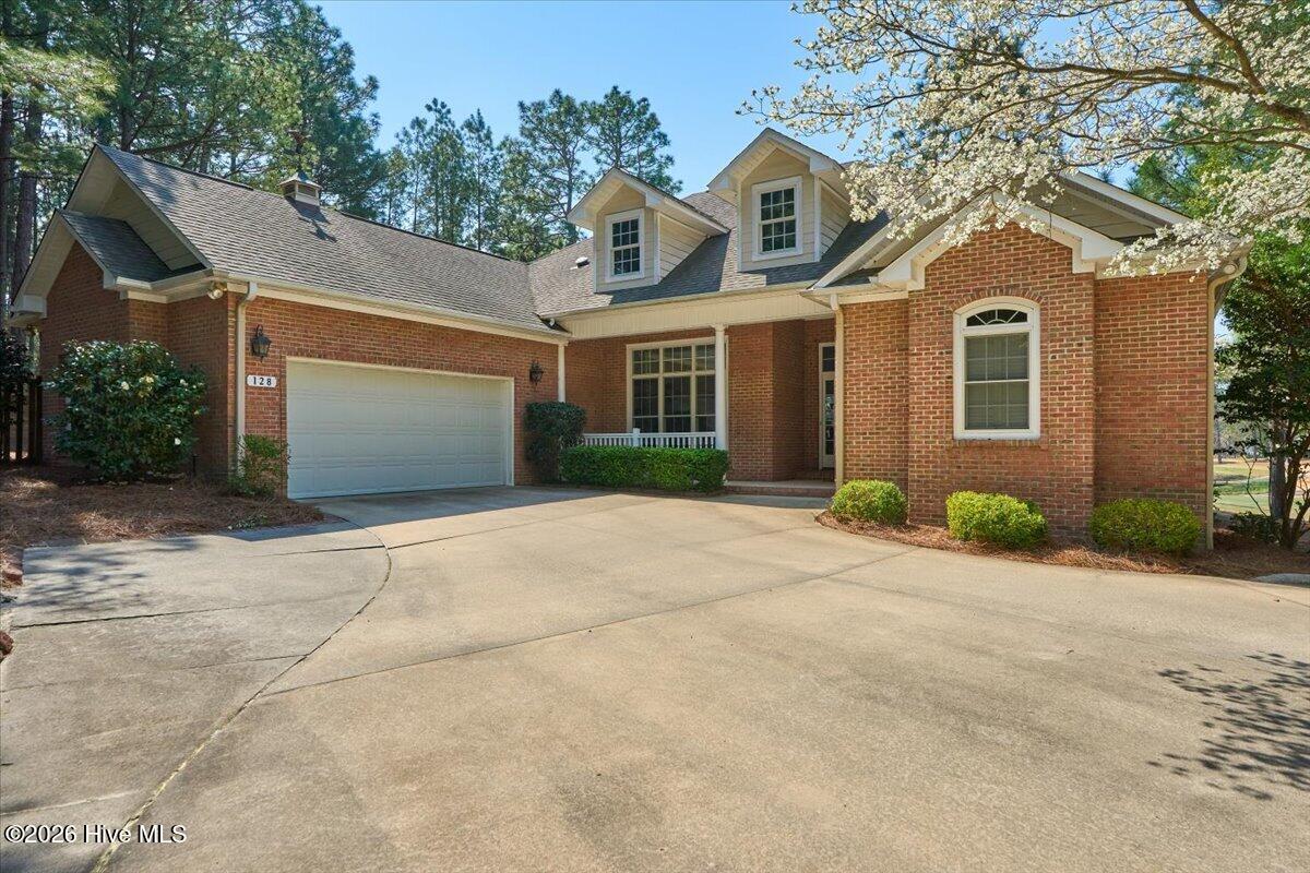 128 Belmont Court Property Photo 2