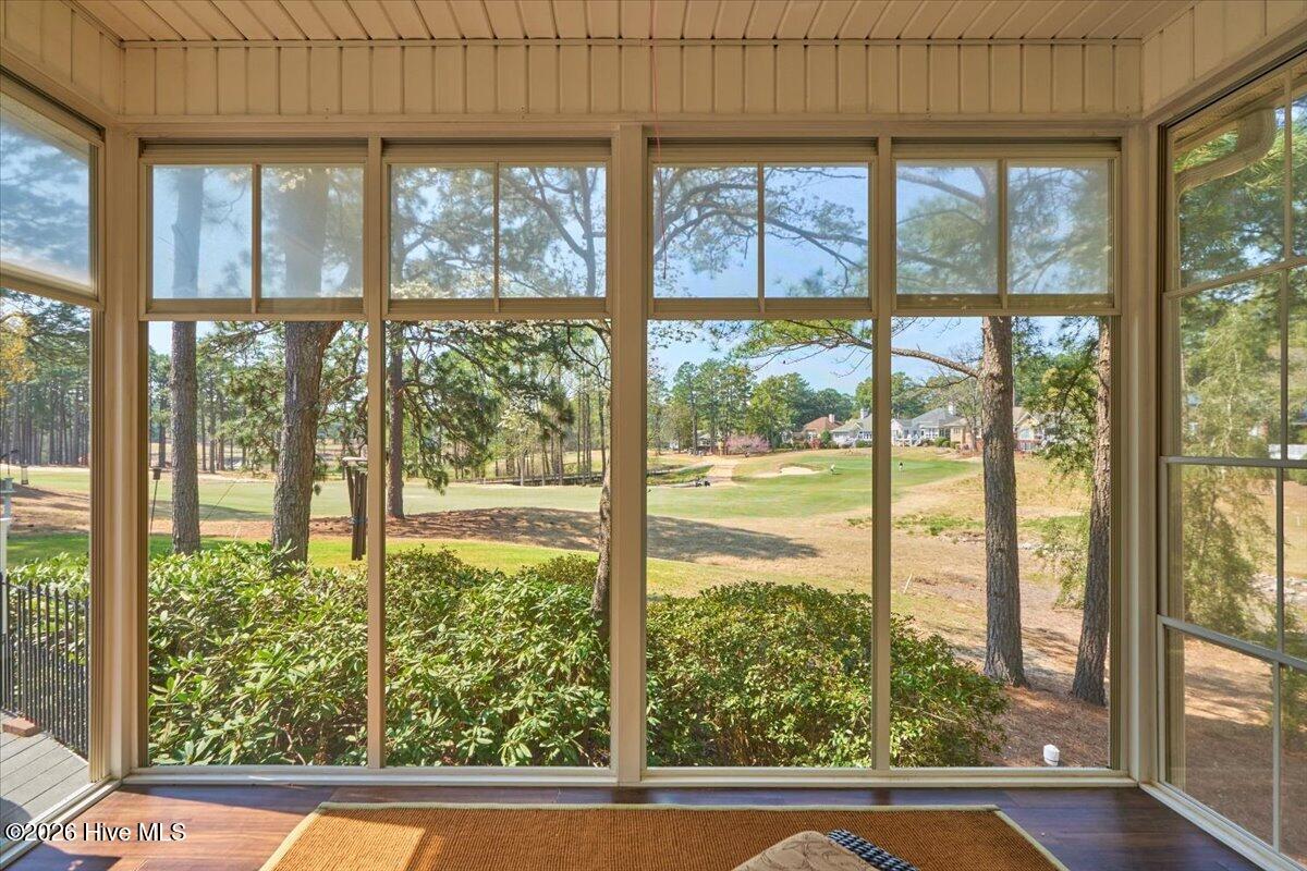 128 Belmont Court Property Photo 32