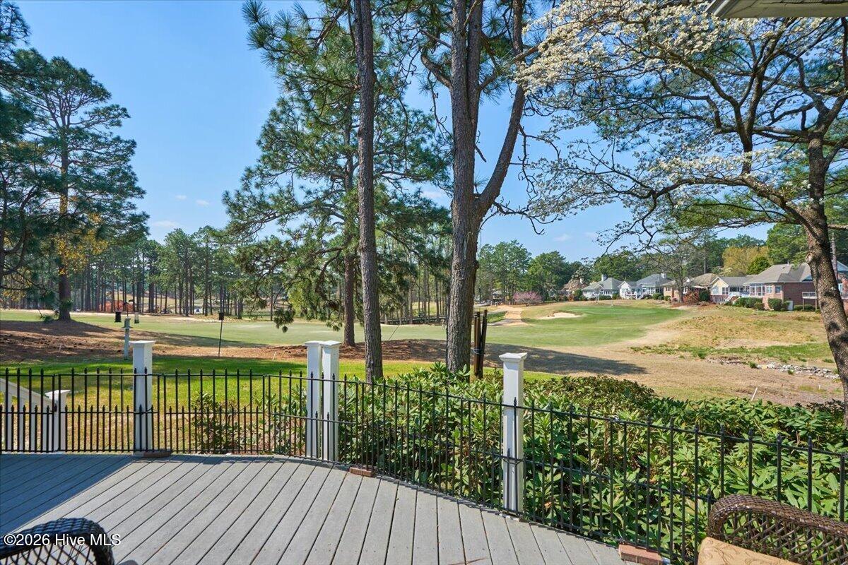 128 Belmont Court Property Photo 36