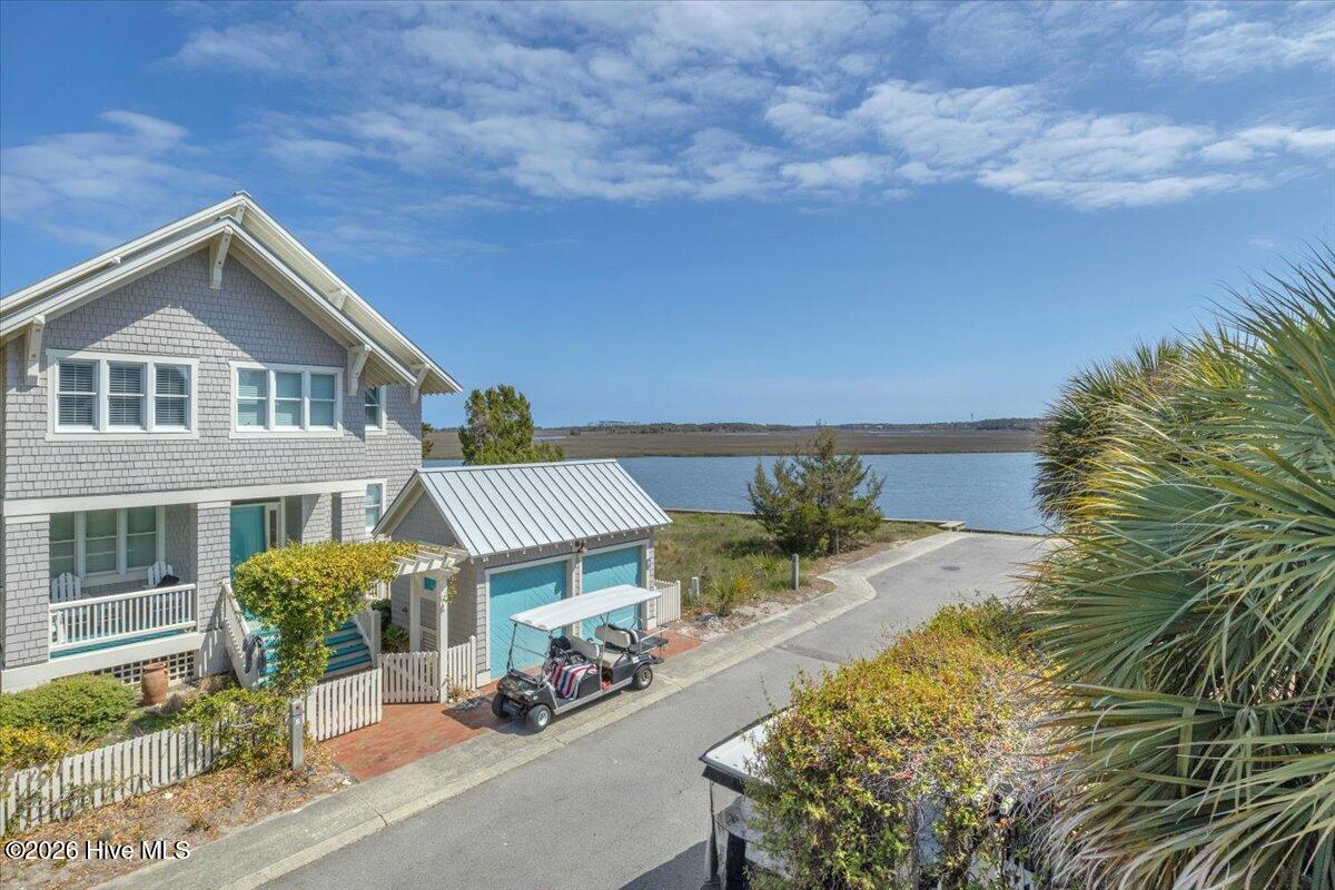 6a Leeward Court Property Photo 6