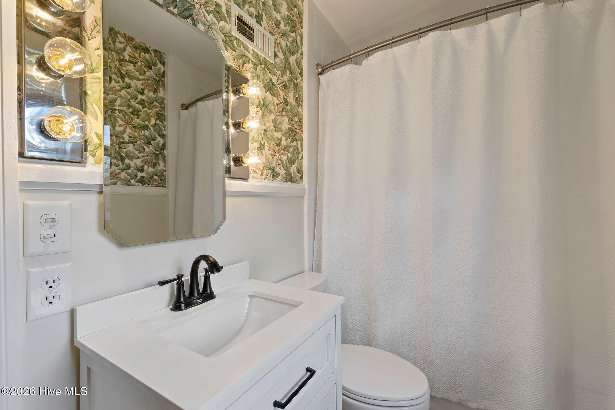 1507 E Mulberry Street Property Photo 45