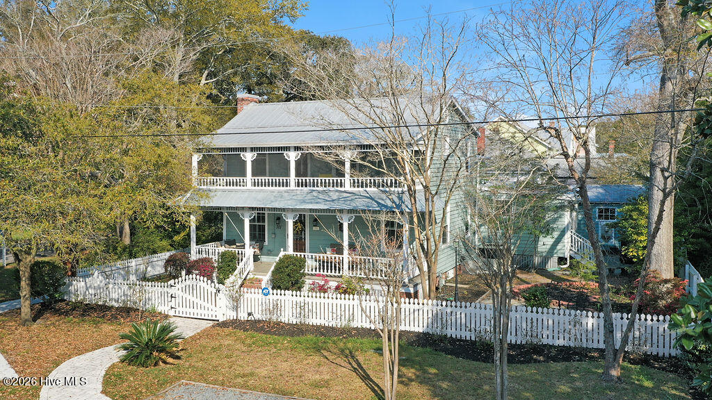 301 E West Street Property Photo 43