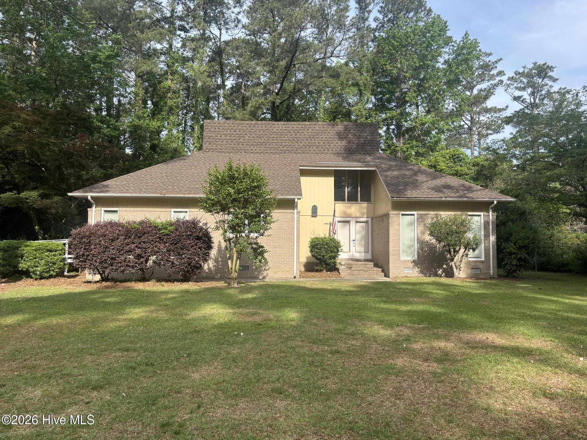 4512 W Fairway Drive Property Photo 2
