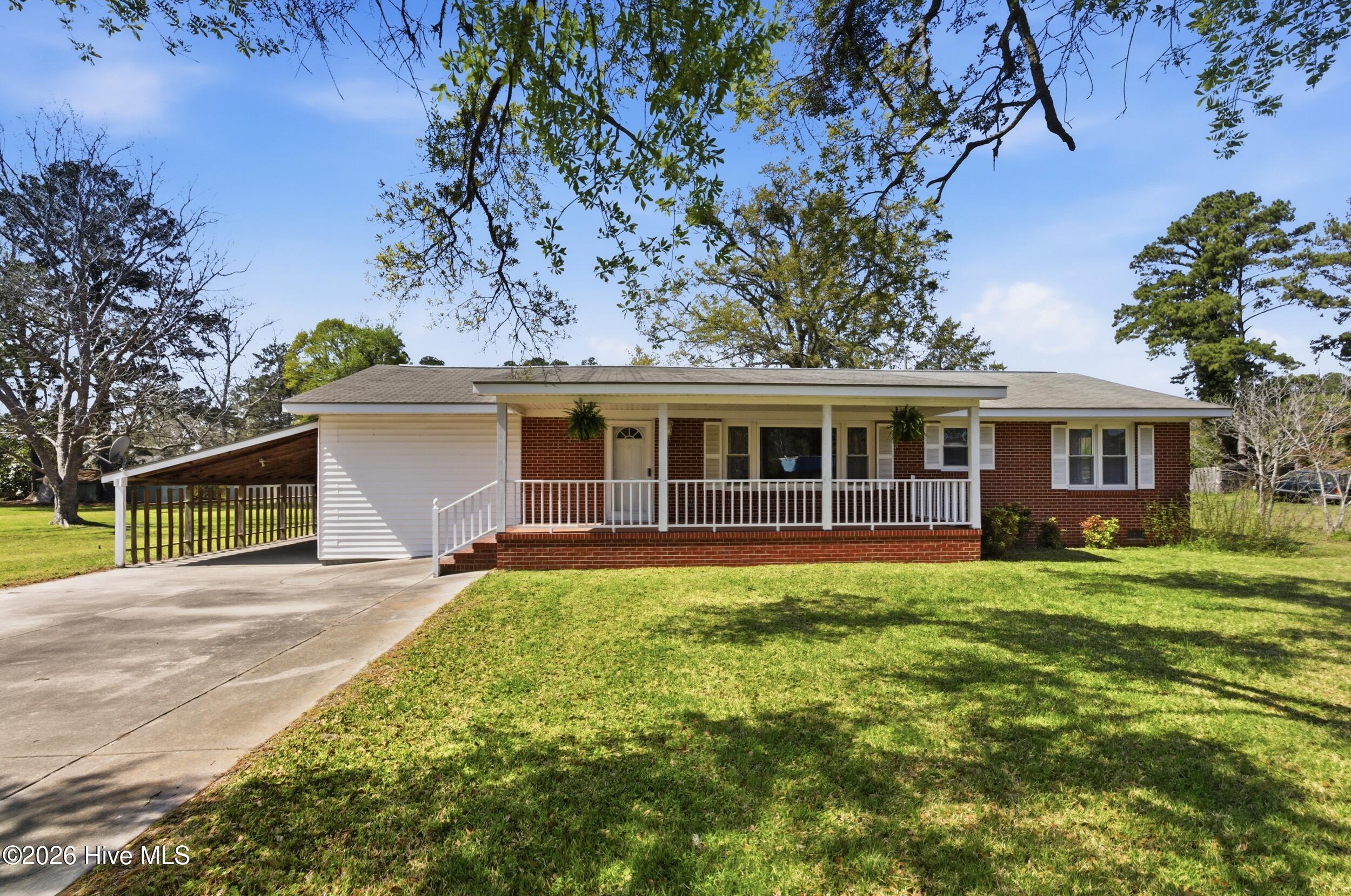 204 Glenburnie Drive Property Photo 1