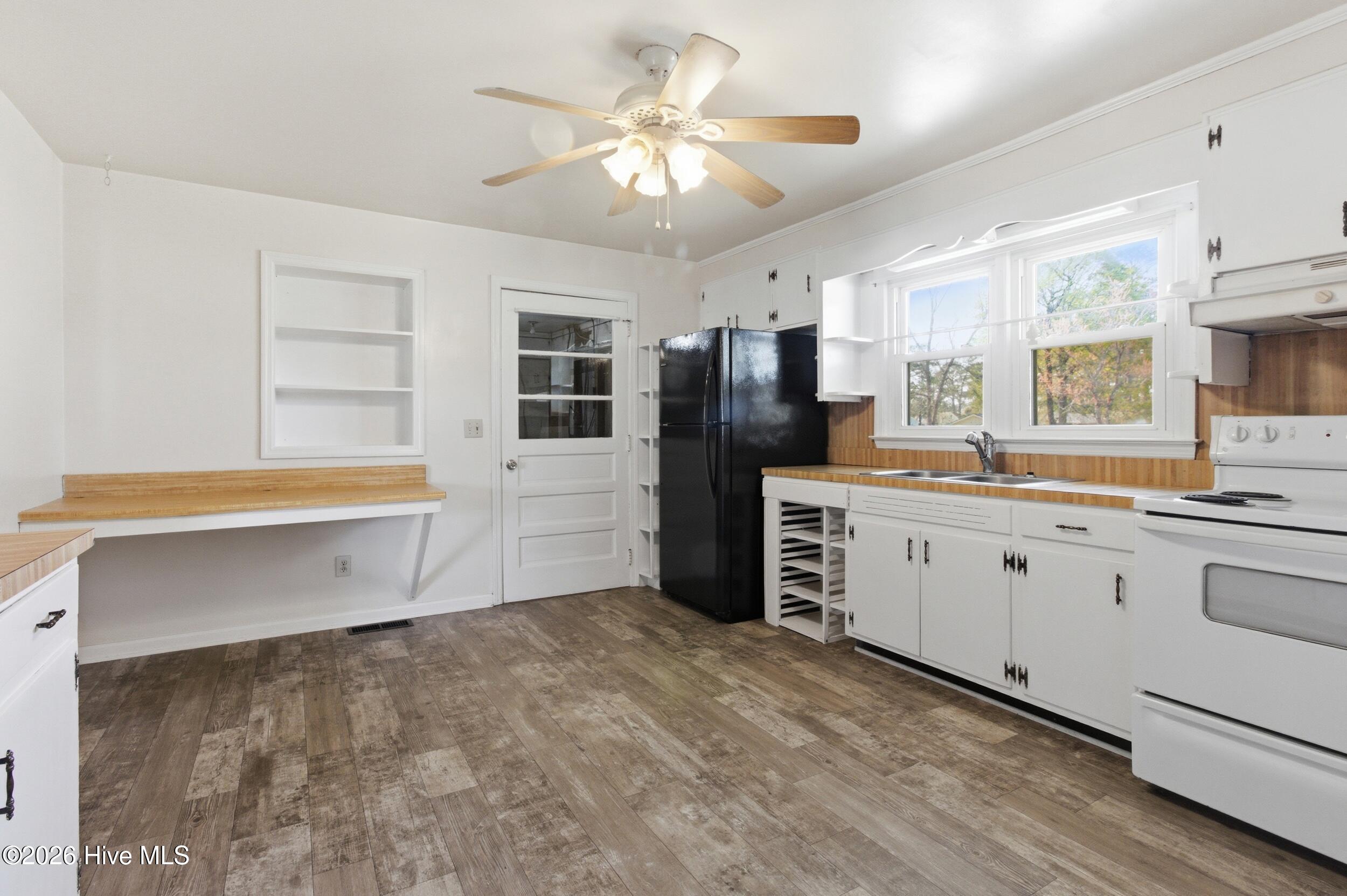 204 Glenburnie Drive Property Photo 16