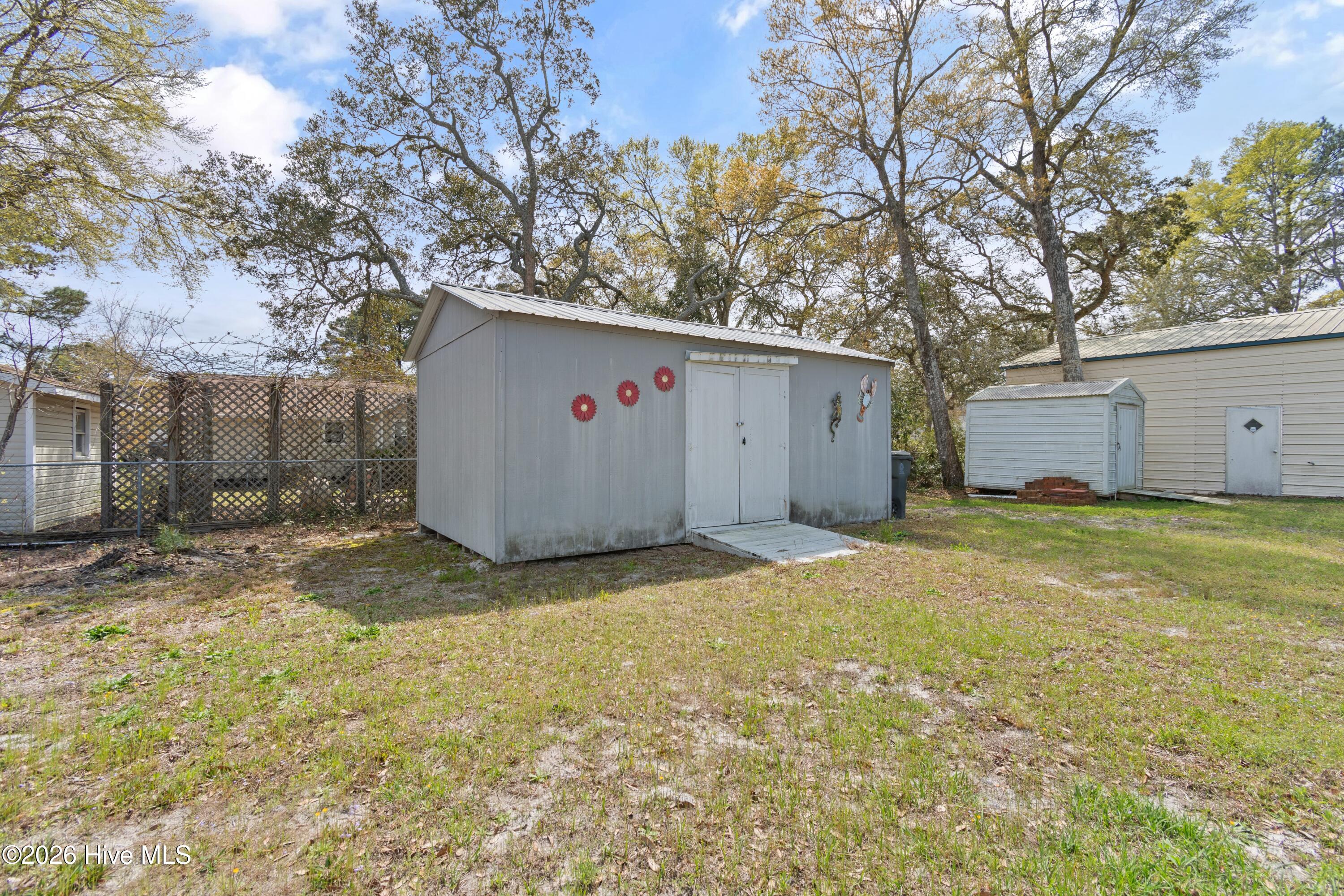 218 & 220 Magnolia Drive Property Photo 28