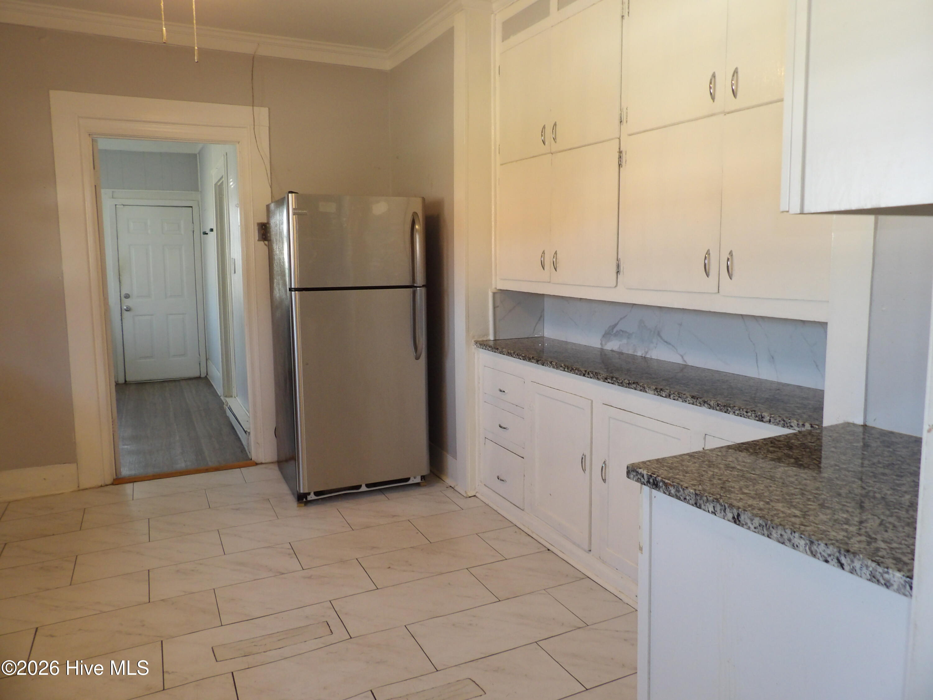 201 E Thompson Avenue Property Photo 7