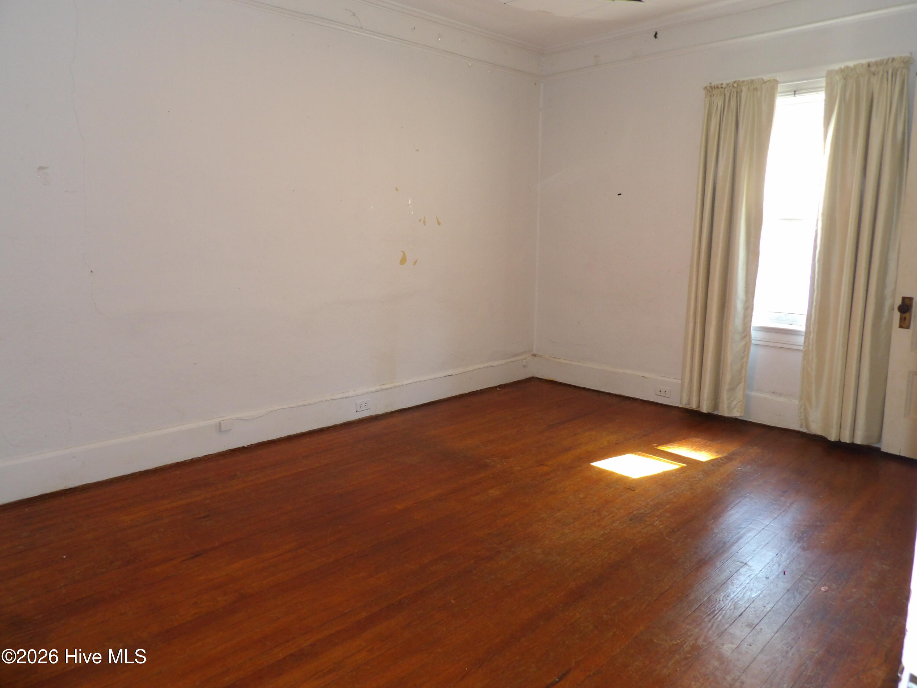 201 E Thompson Avenue Property Photo 9