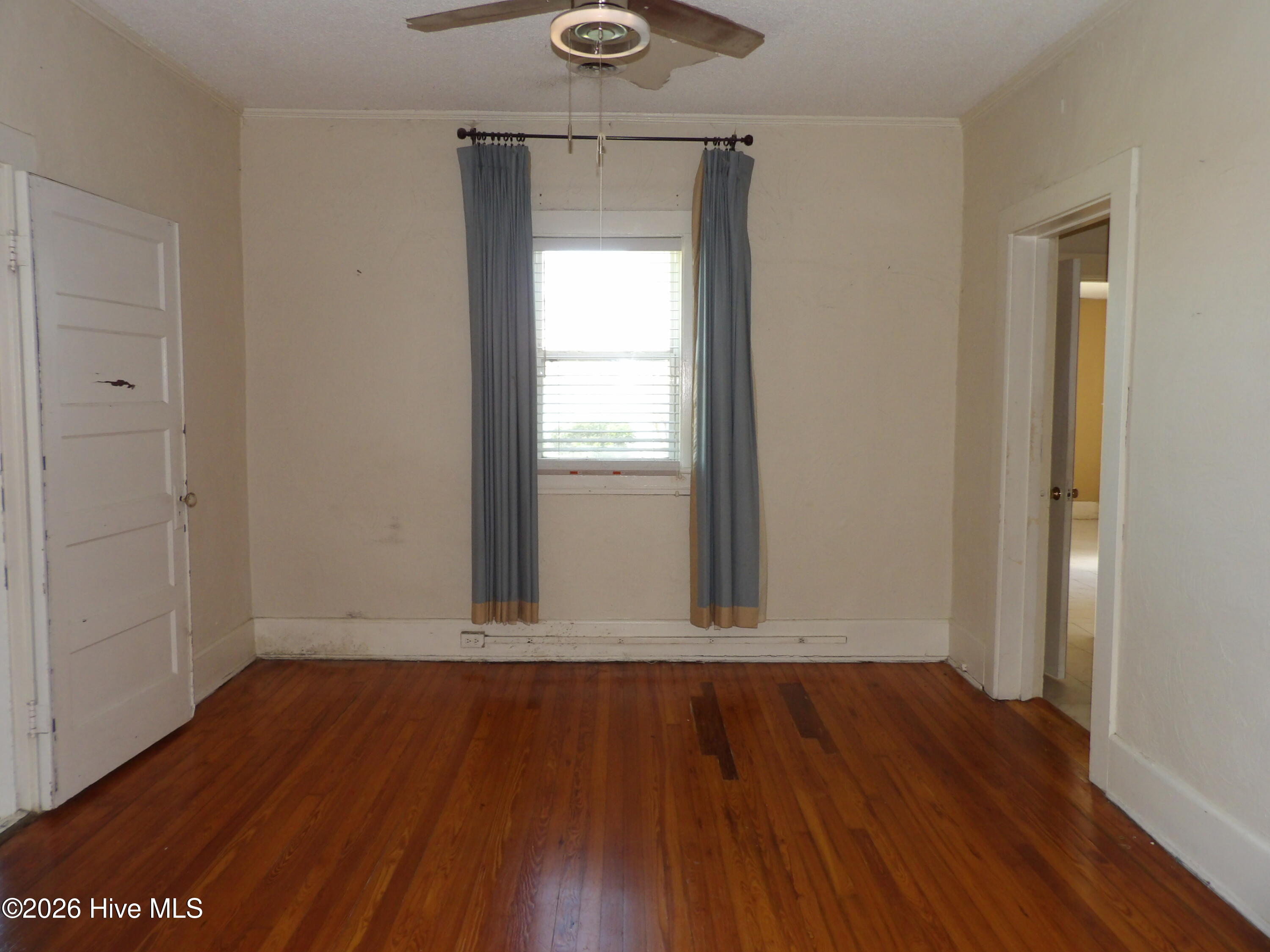 201 E Thompson Avenue Property Photo 11