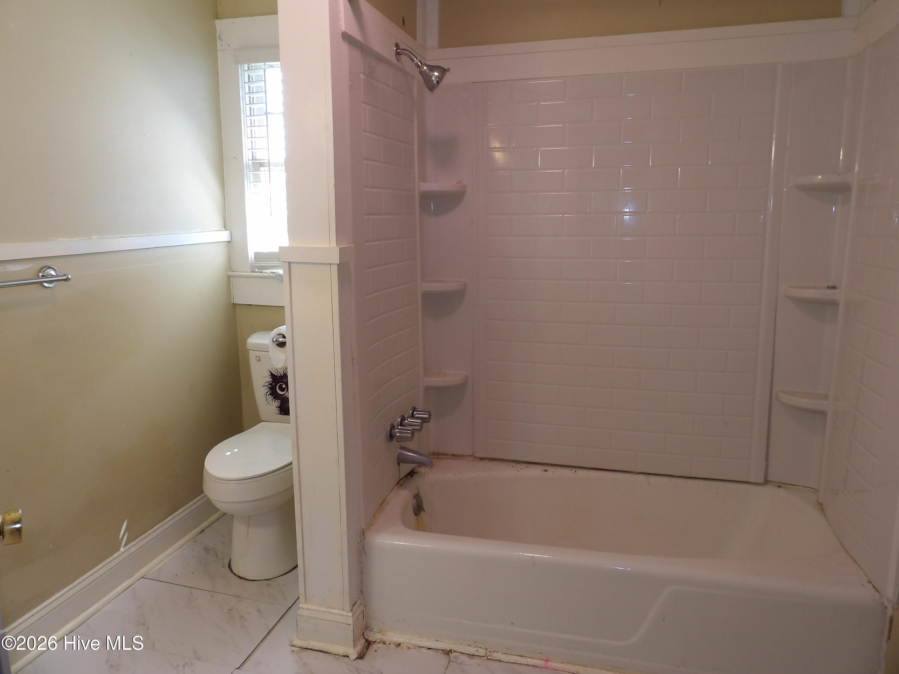 201 E Thompson Avenue Property Photo 12