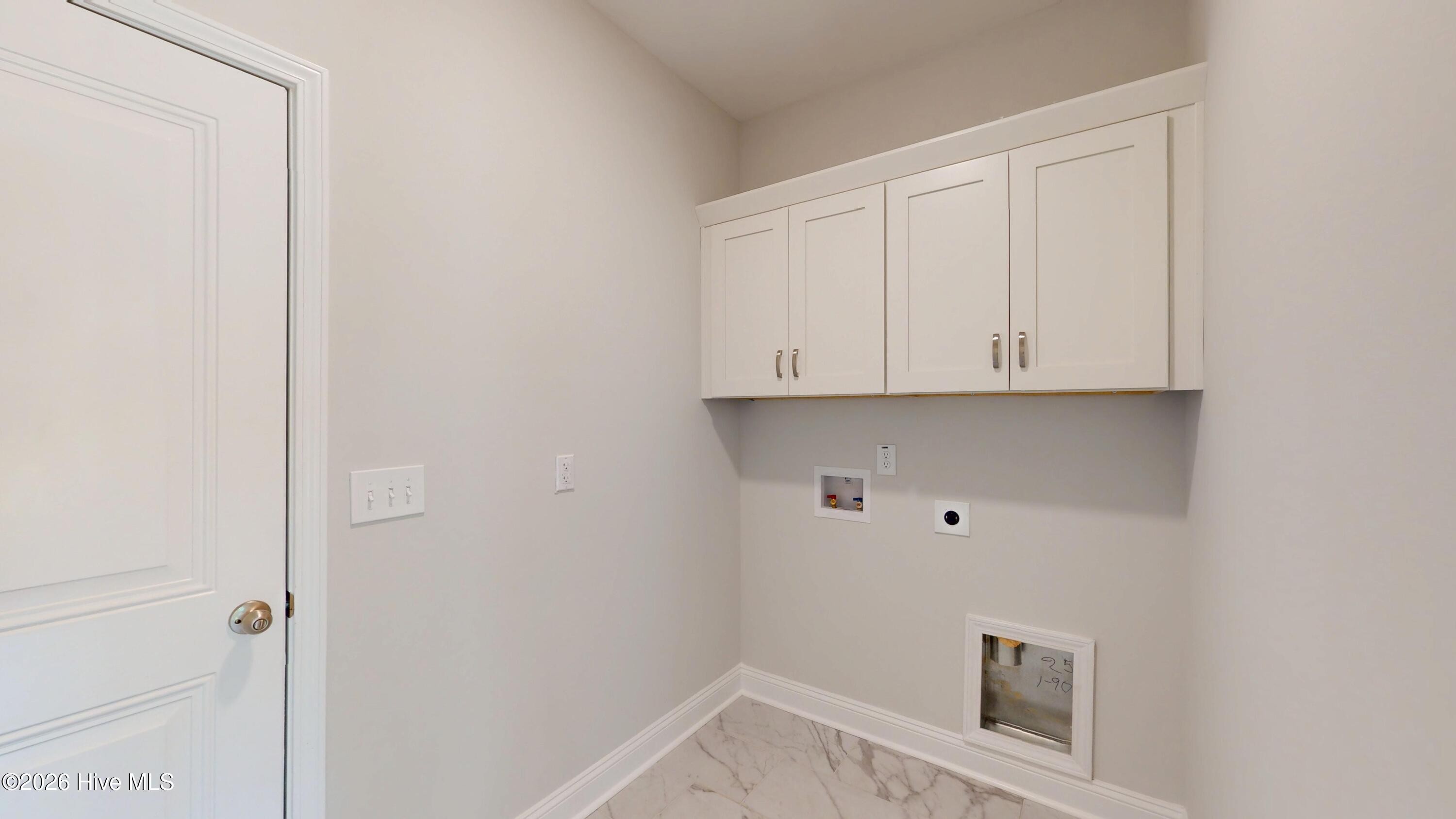 165 Devonshire Avenue W Property Photo 17