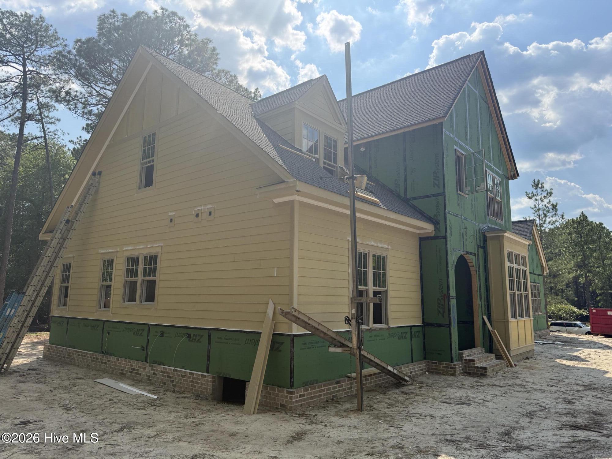 9 Middlebury Road Property Photo 2