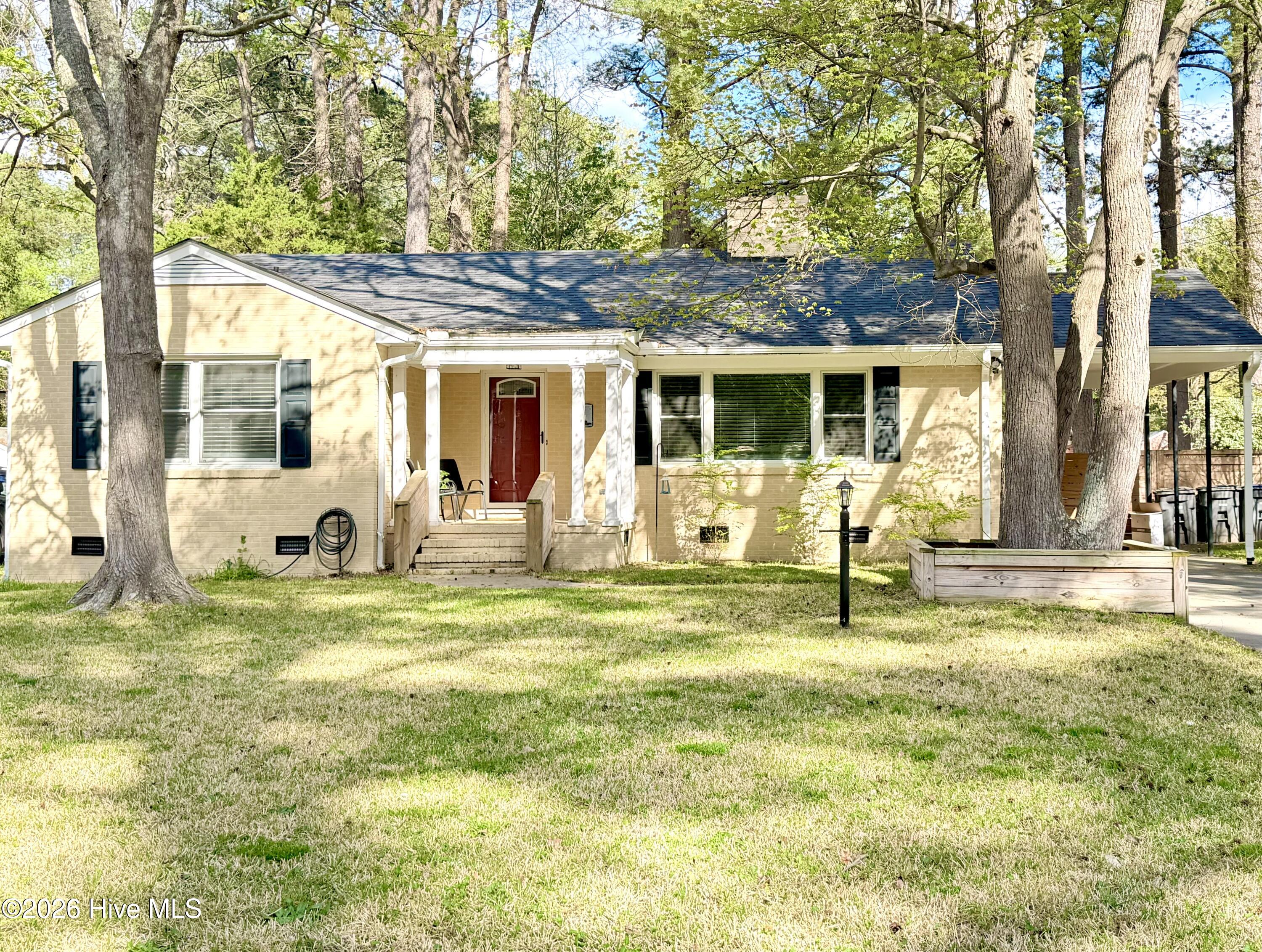 709 Burton Street Property Photo 1
