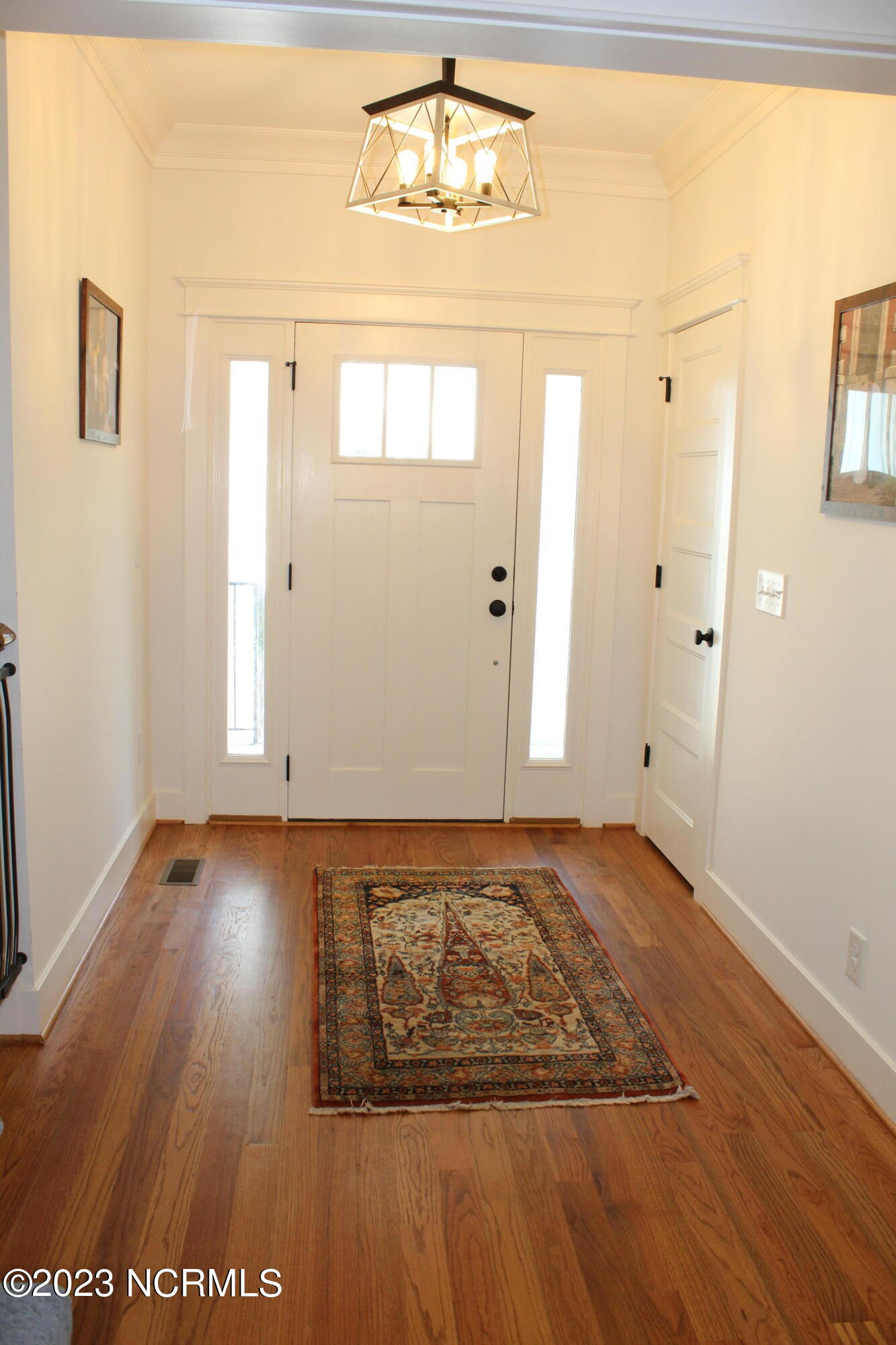 882 Live Oak Lane Property Photo 9
