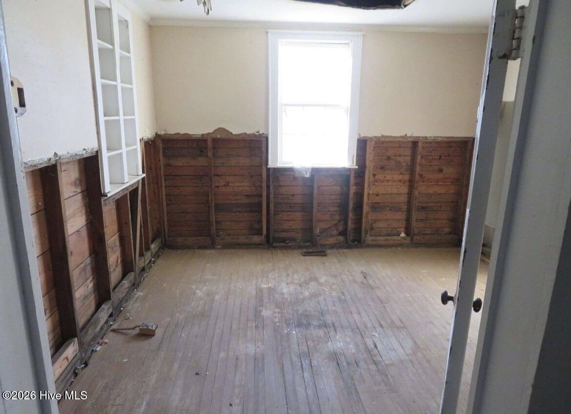 201 Ellington Street Property Photo 8