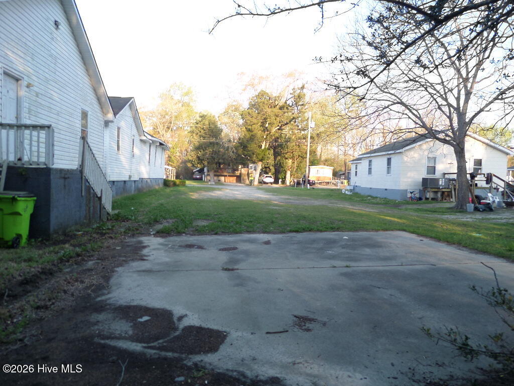 201 Ellington Street Property Photo 16