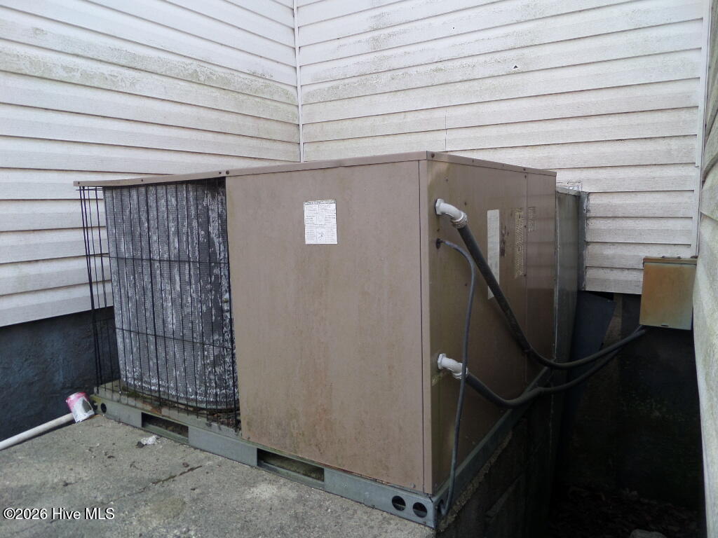 201 Ellington Street Property Photo 17