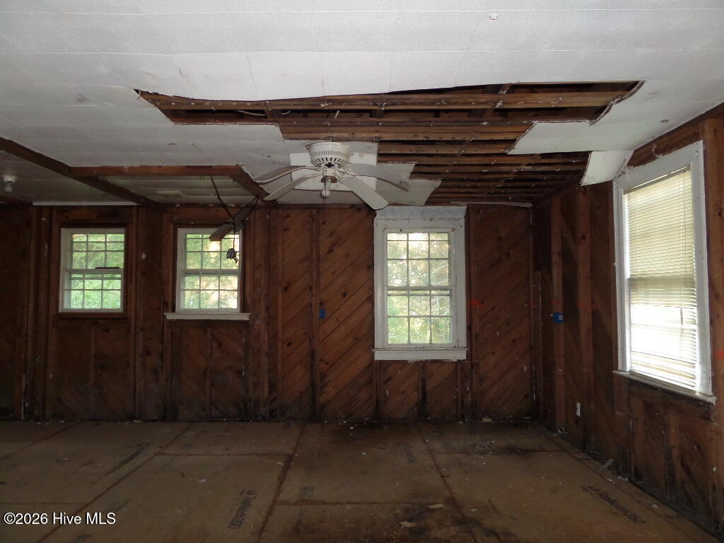 201 Ellington Street Property Photo 21