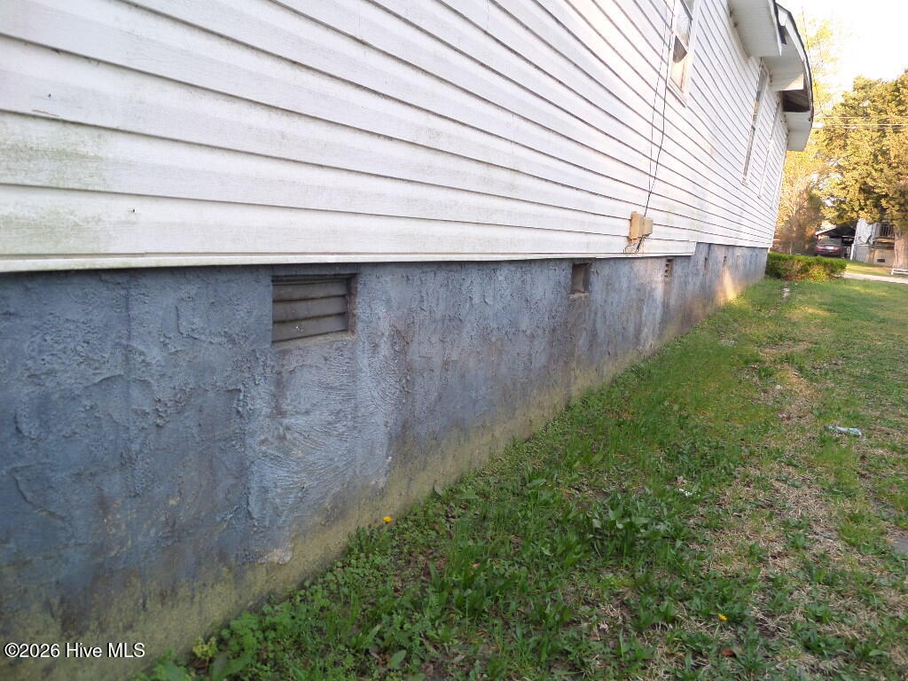201 Ellington Street Property Photo 23