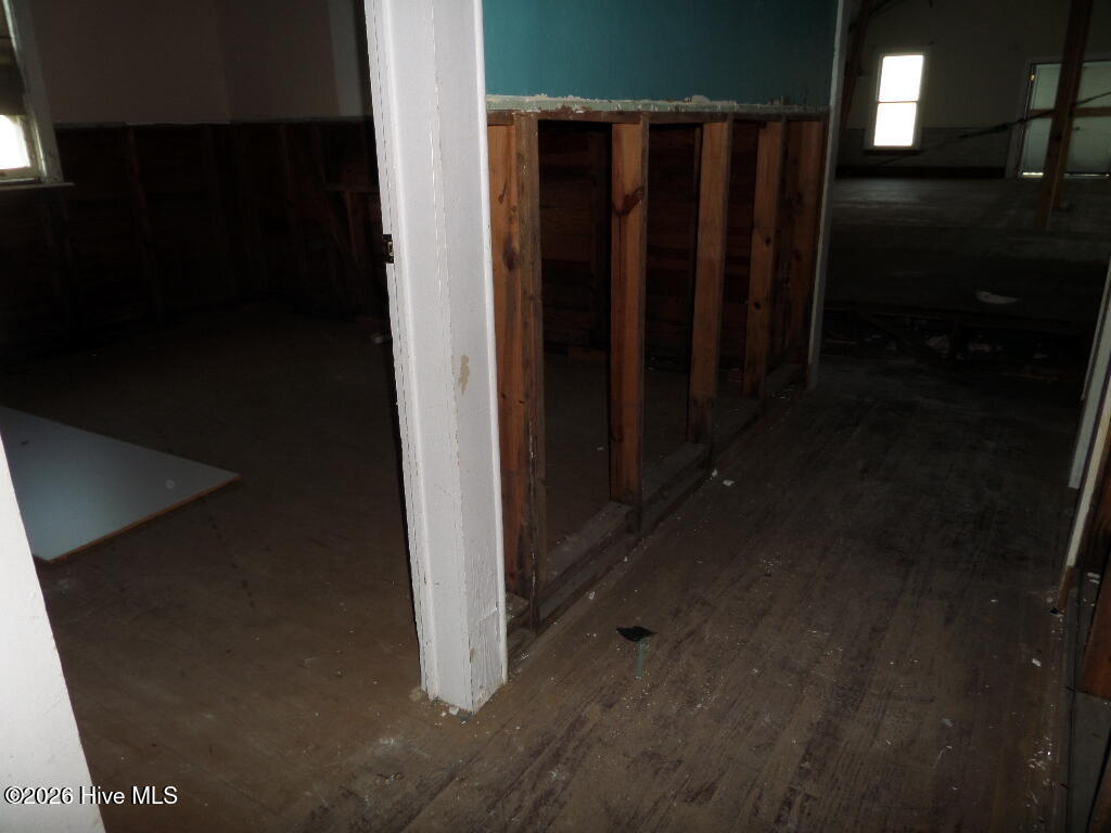 201 Ellington Street Property Photo 24