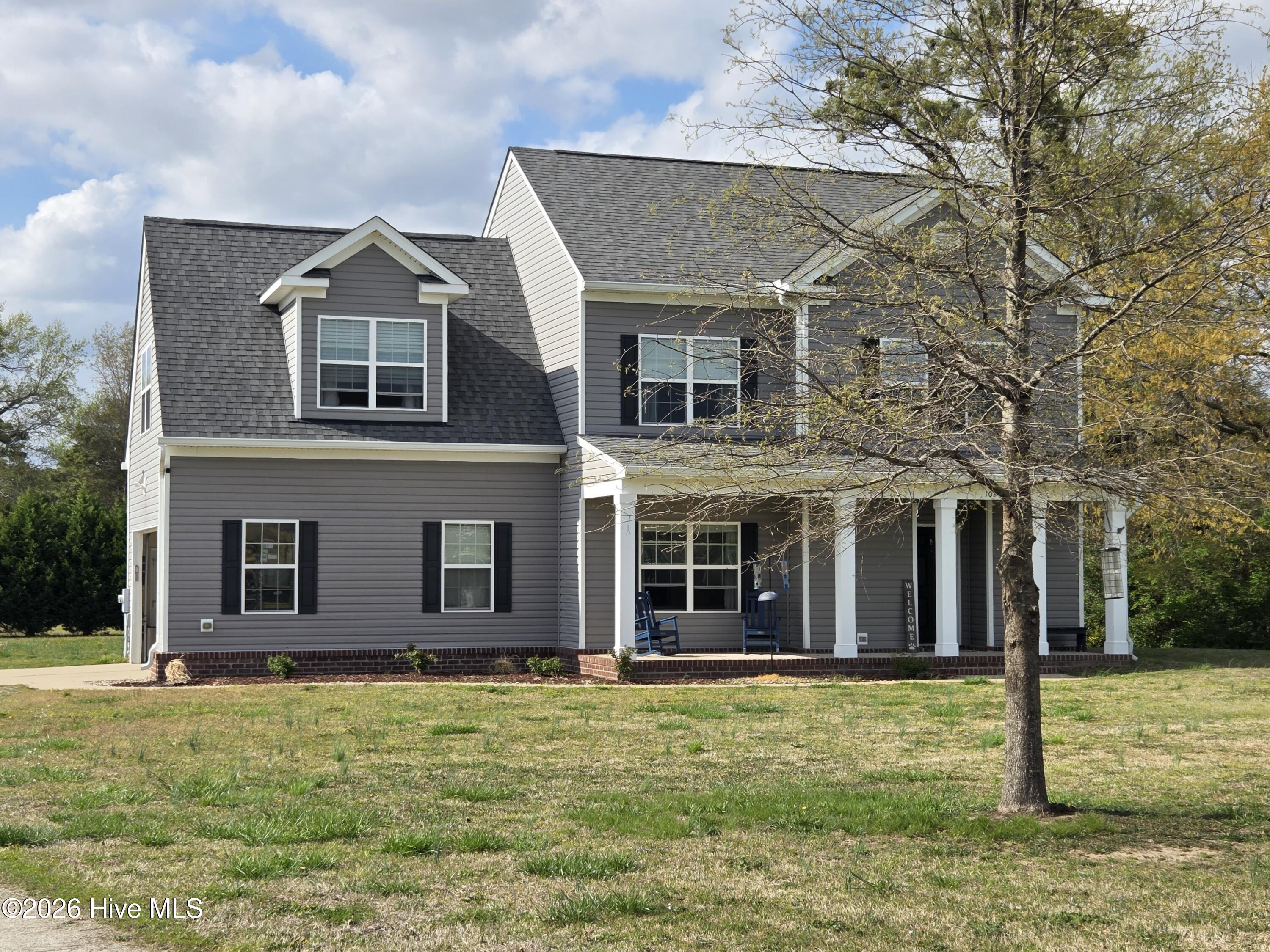 102 E Point Estates Road Property Photo 2