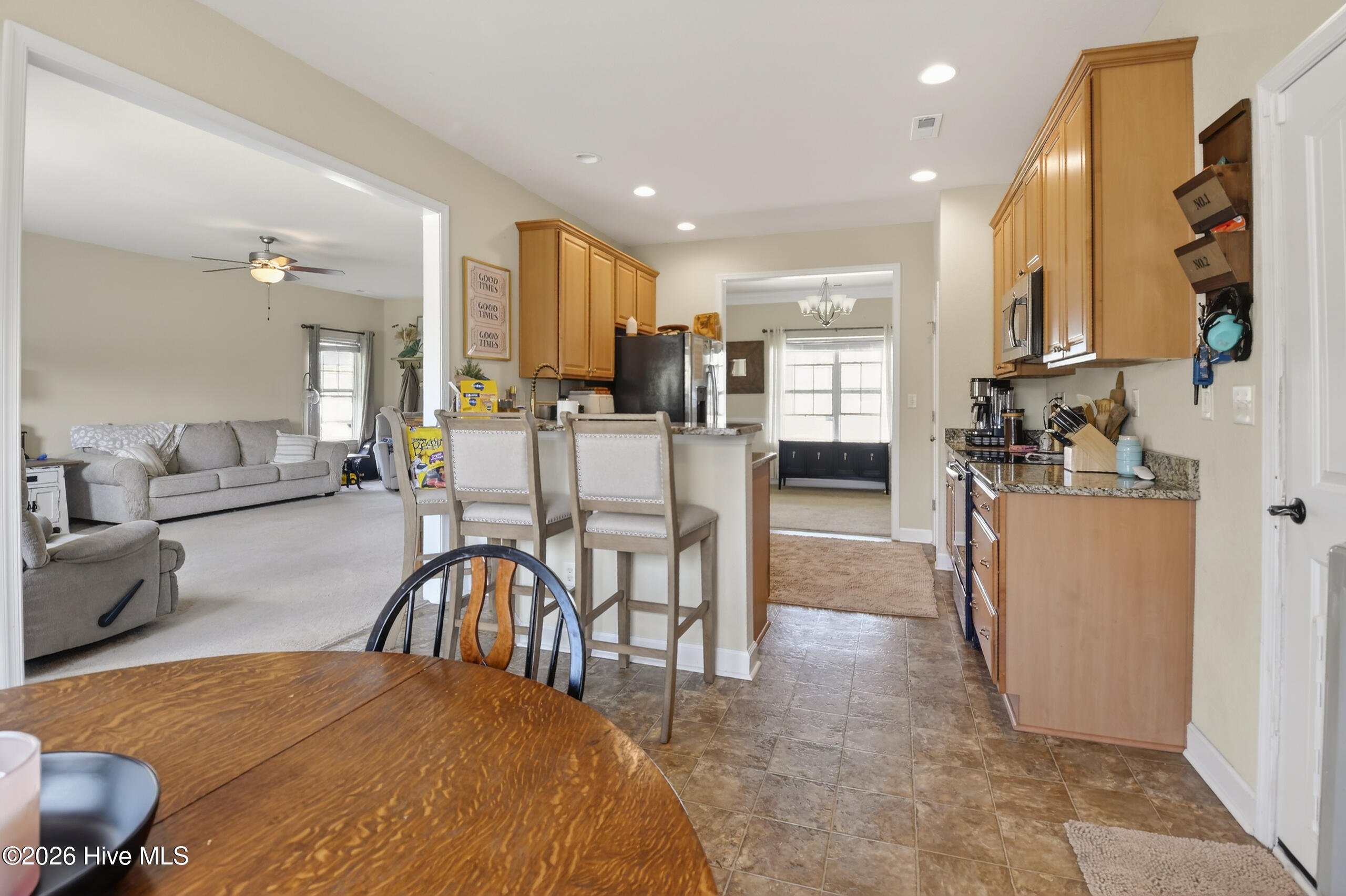 102 E Point Estates Road Property Photo 12