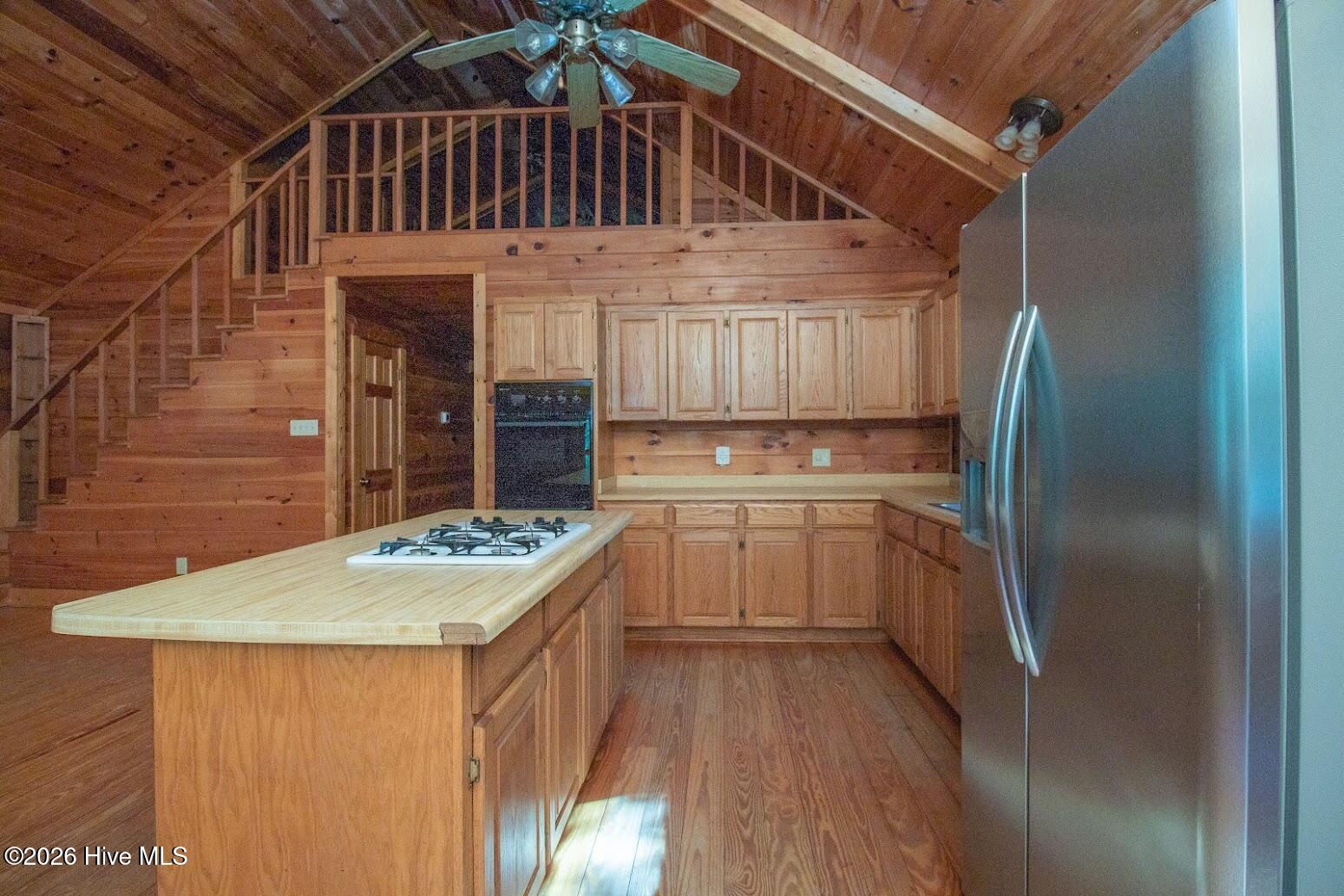 345 Rock Road Property Photo 9