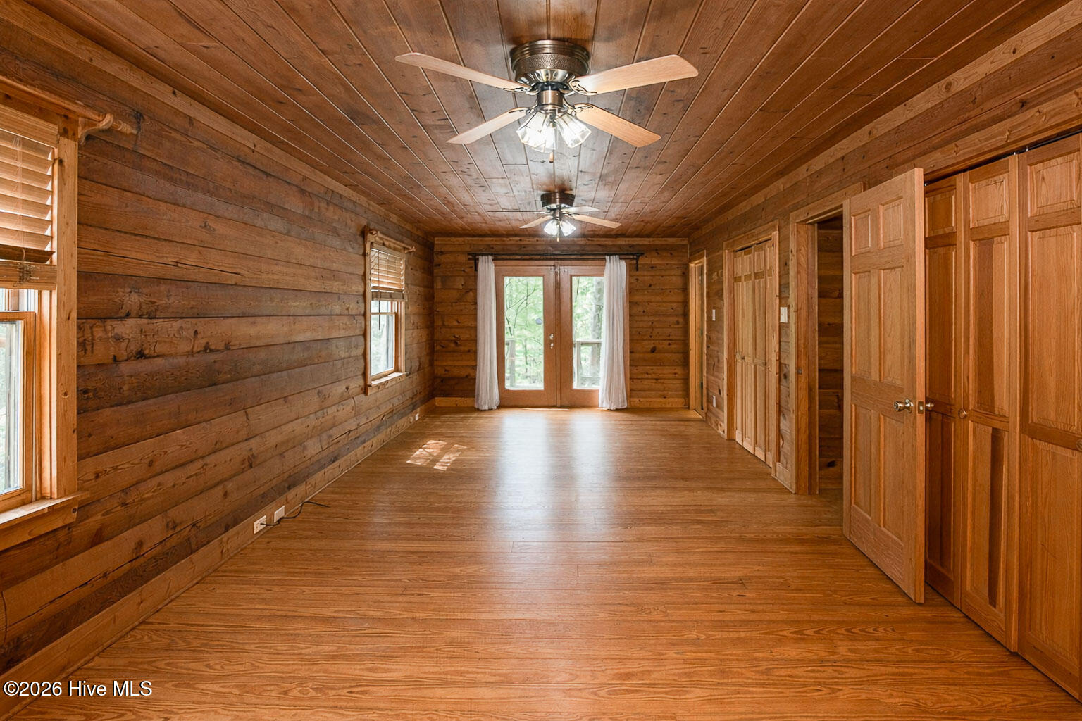 345 Rock Road Property Photo 15