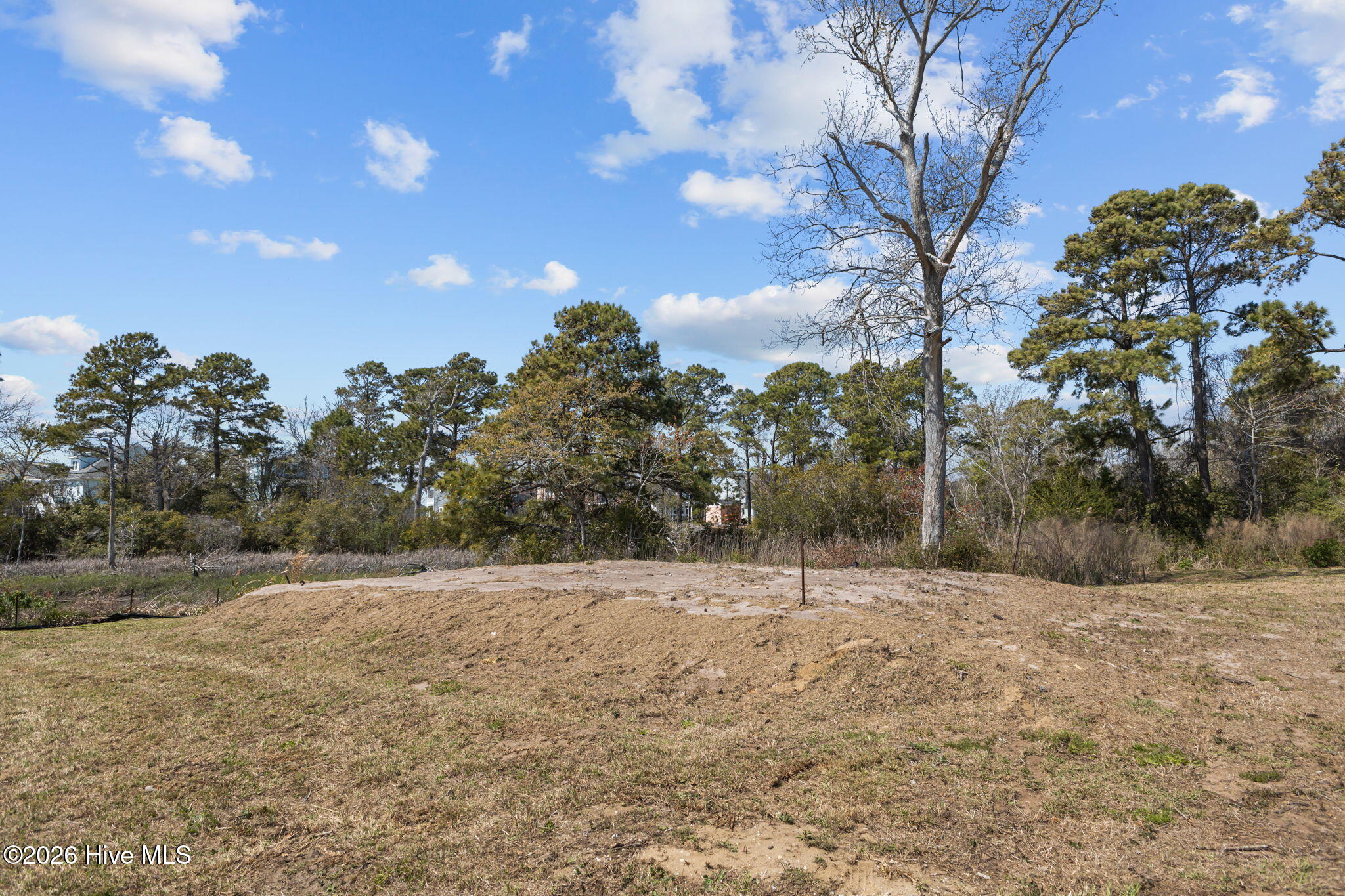 662 Fishermans Point Property Photo 4