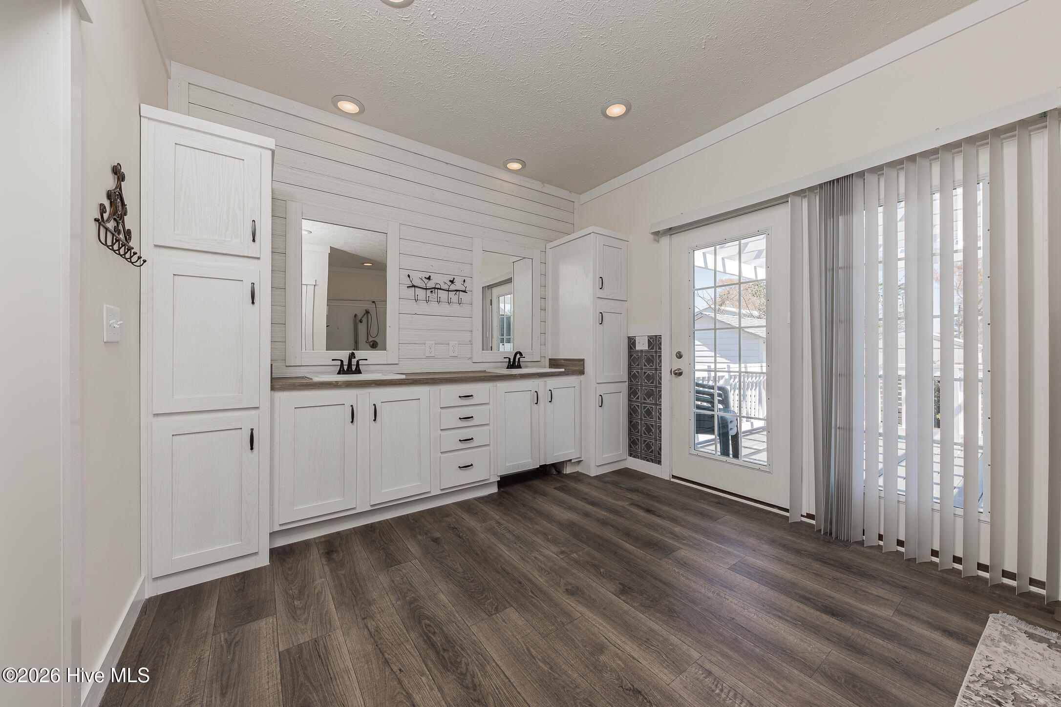 125 Lejeune Road Property Photo 40