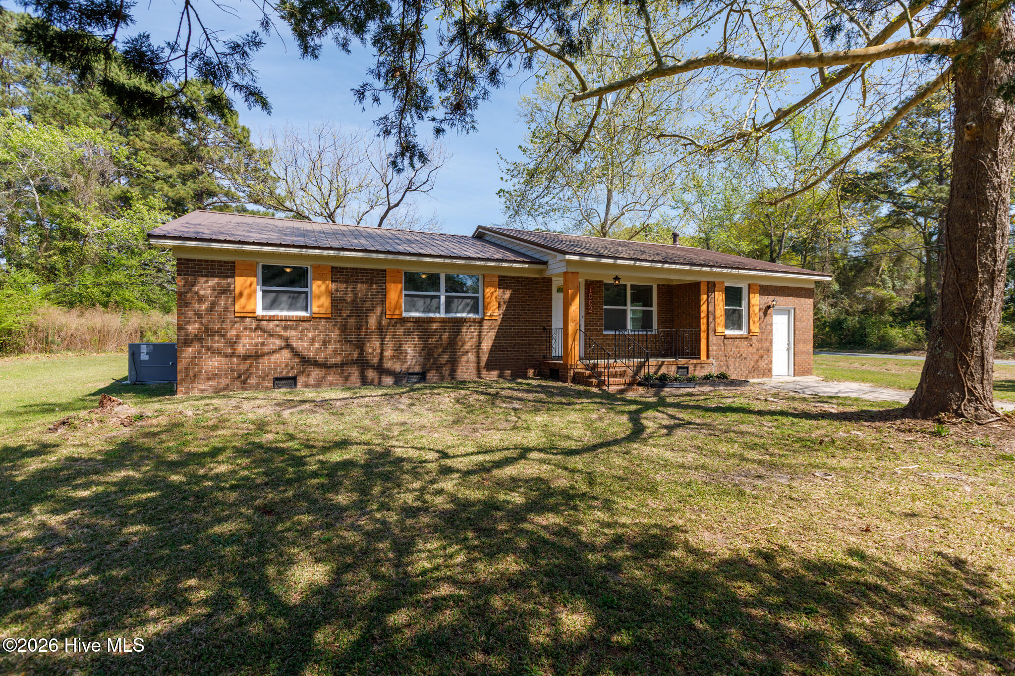 1002 Able Street Property Photo 2