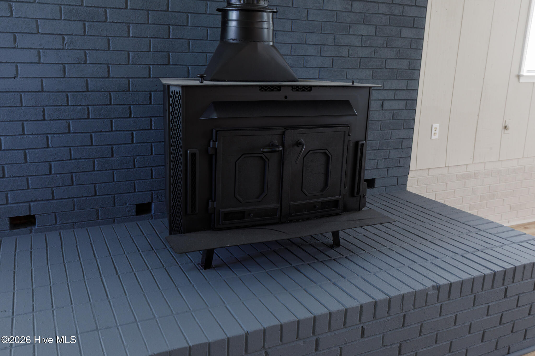 1002 Able Street Property Photo 7