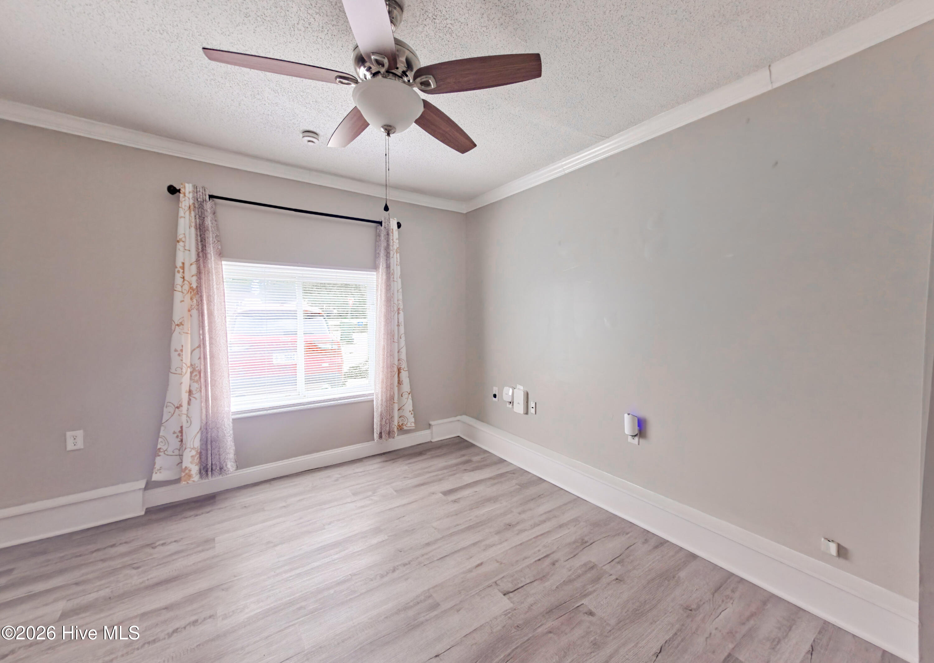 200 Dale Drive Property Photo 17
