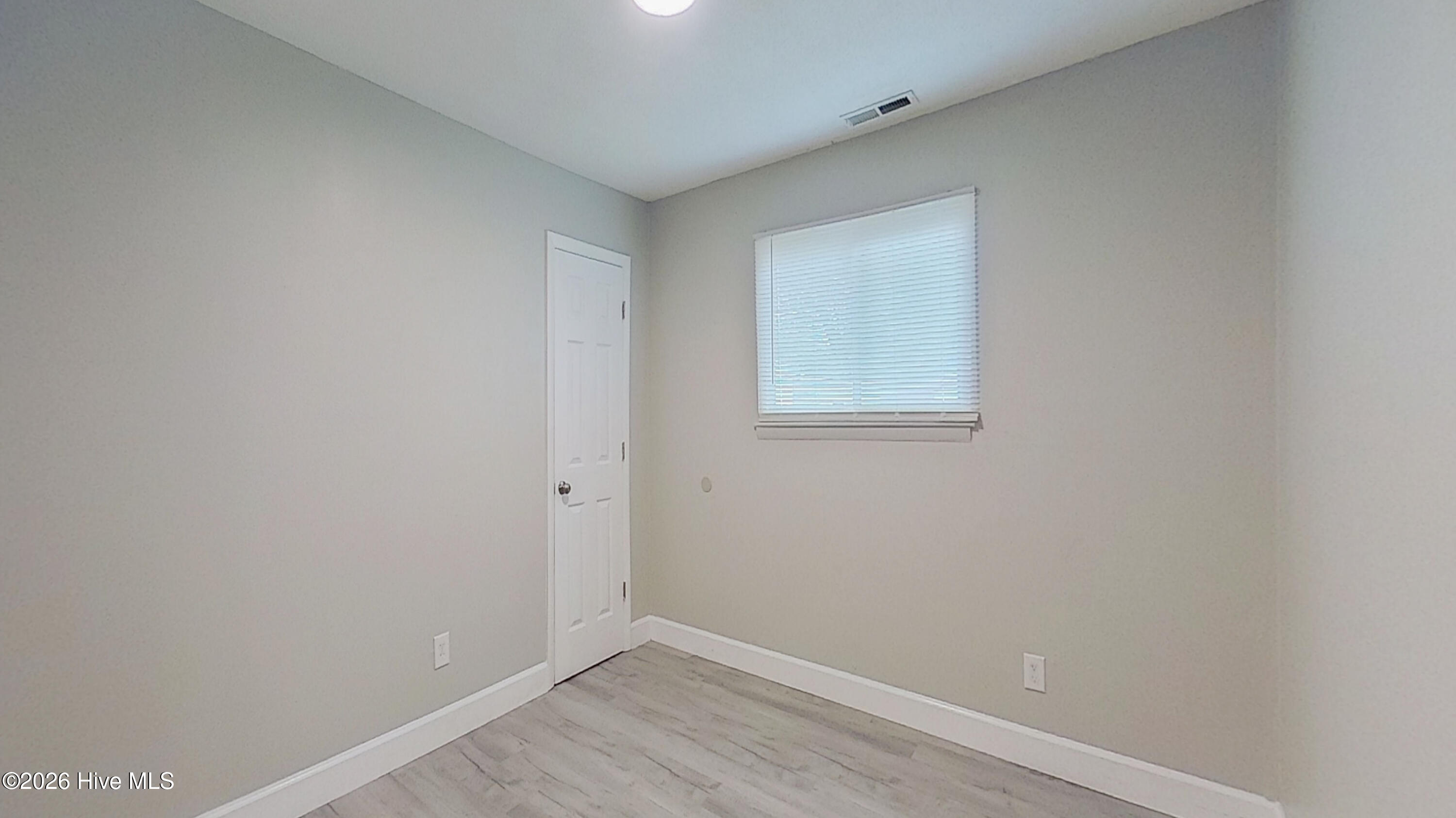 200 Dale Drive Property Photo 21