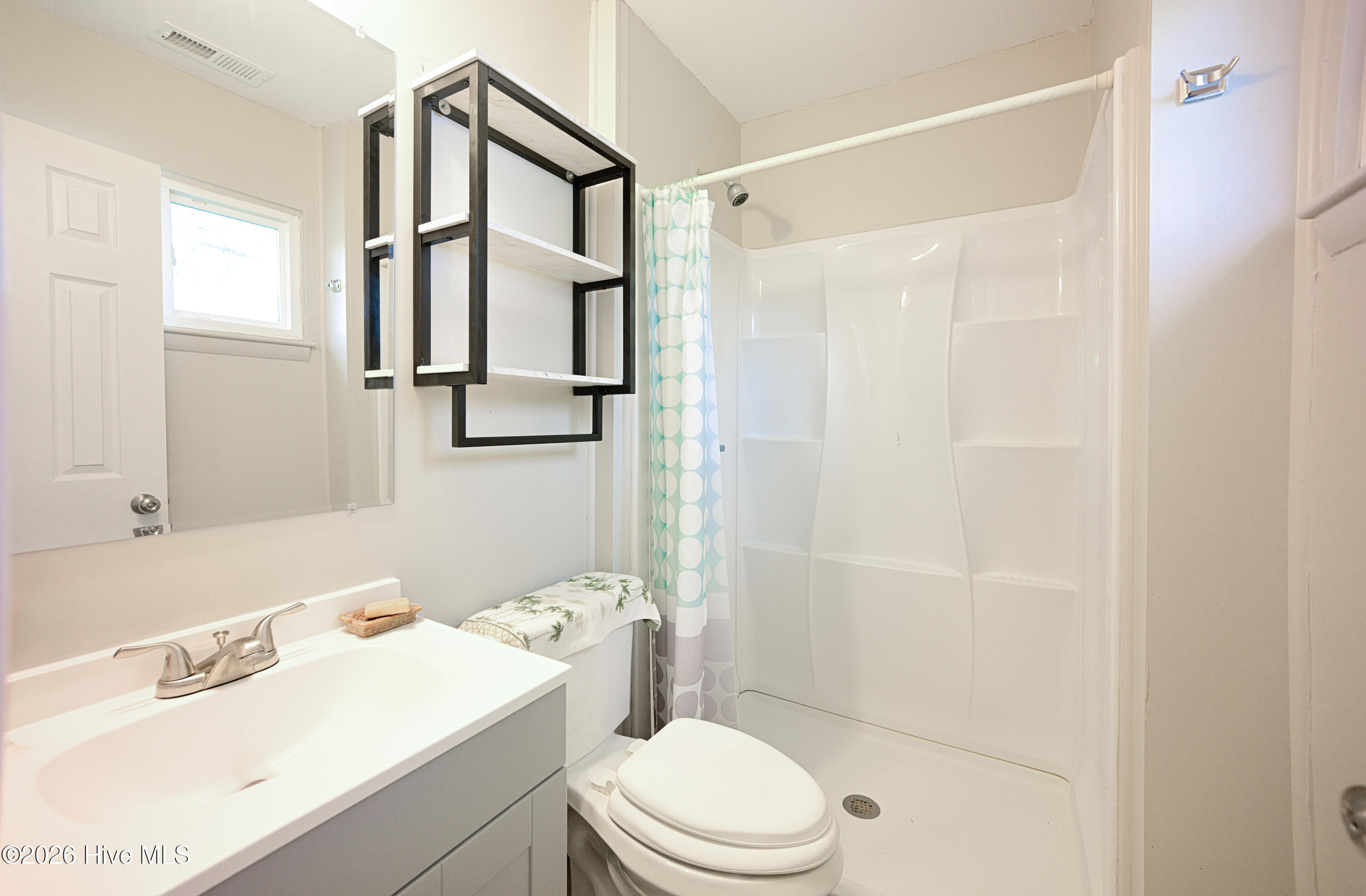 200 Dale Drive Property Photo 27