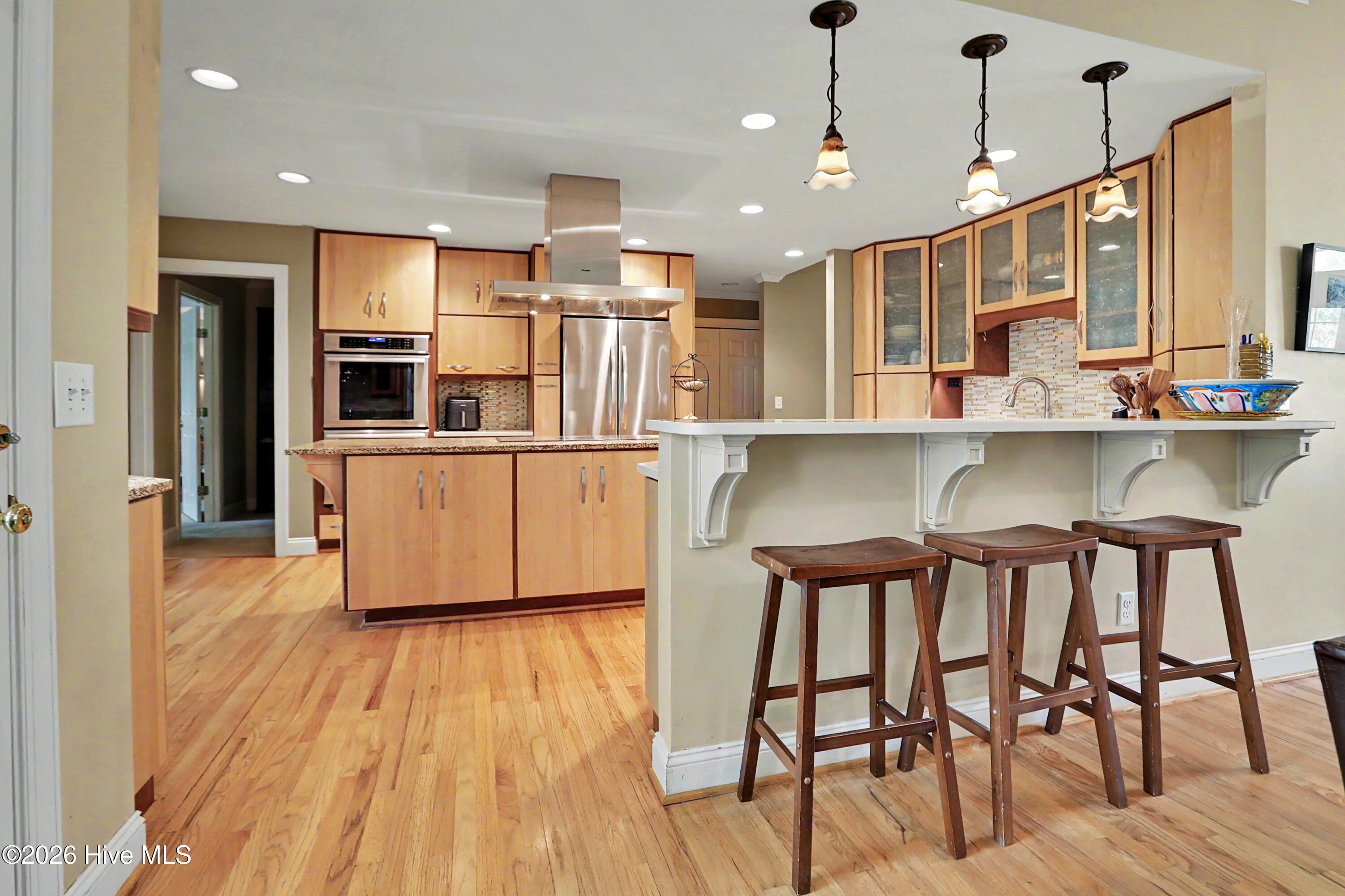 4127 Cape Landing Road Property Photo 5