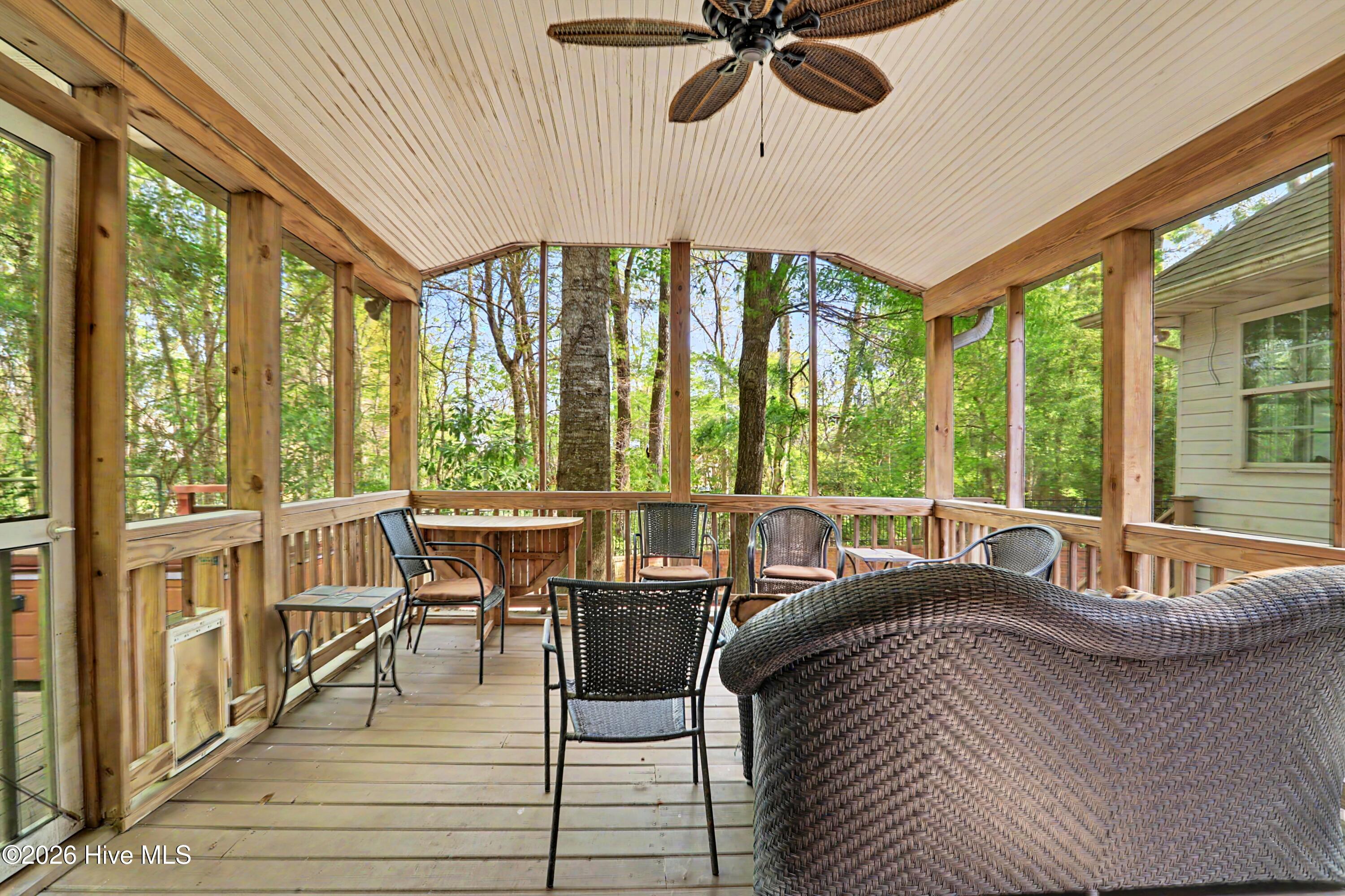 4127 Cape Landing Road Property Photo 17