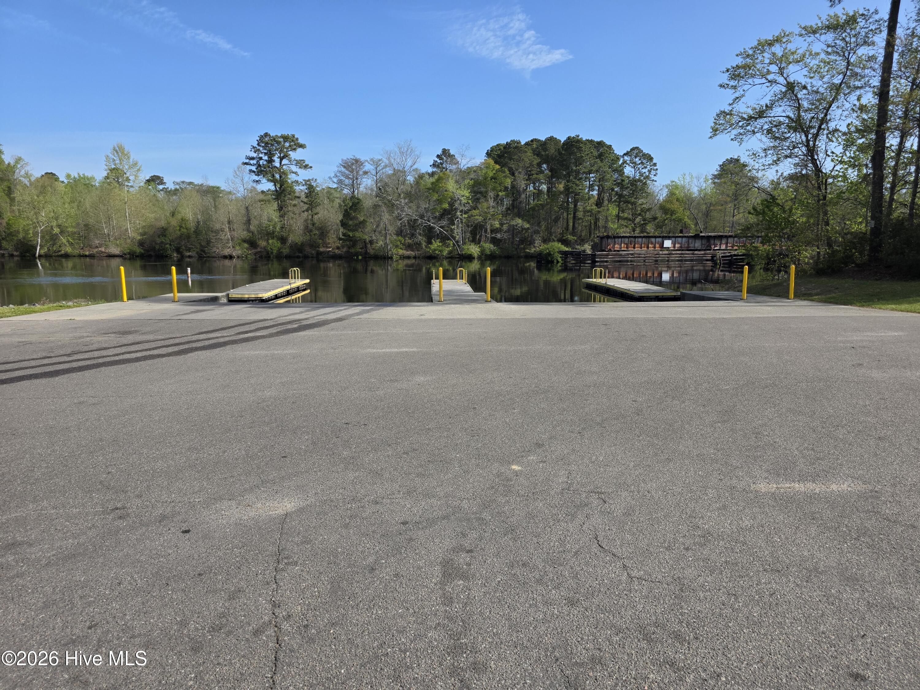 4127 Cape Landing Road Property Photo 20