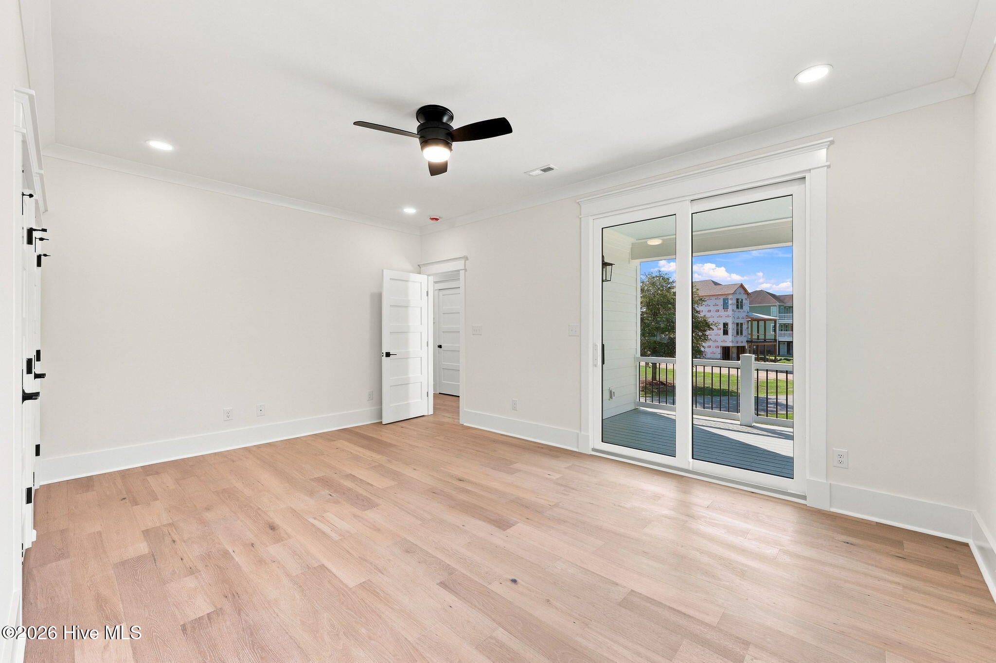 244 Colleton Square Property Photo 6