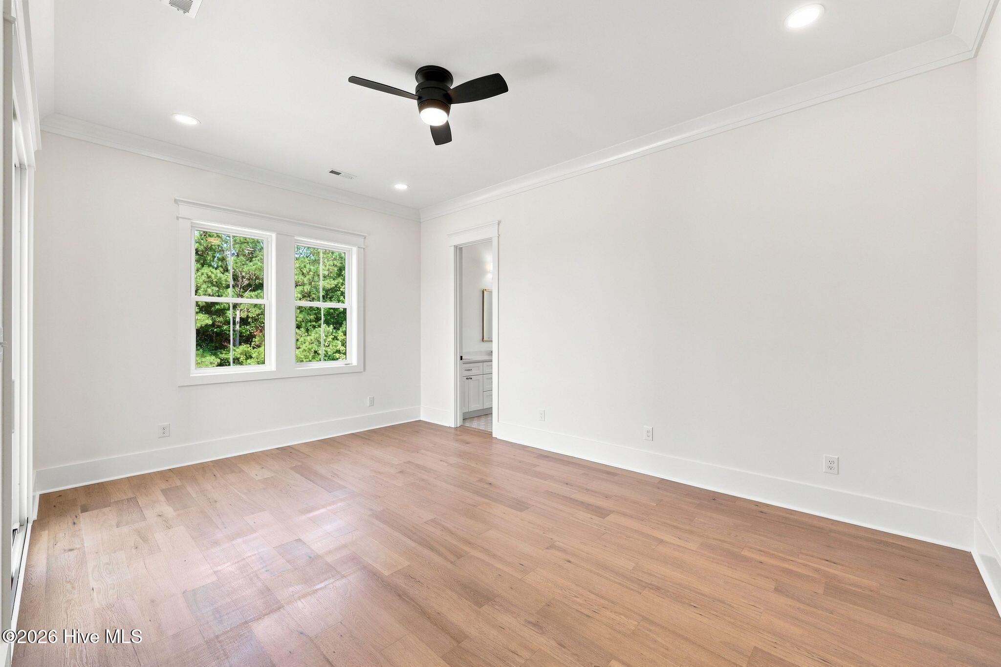 244 Colleton Square Property Photo 32