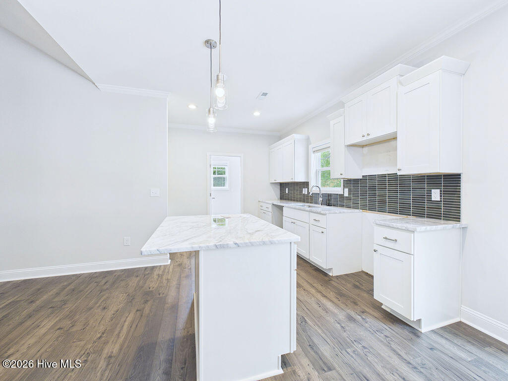 209 Telluride Court Property Photo 8